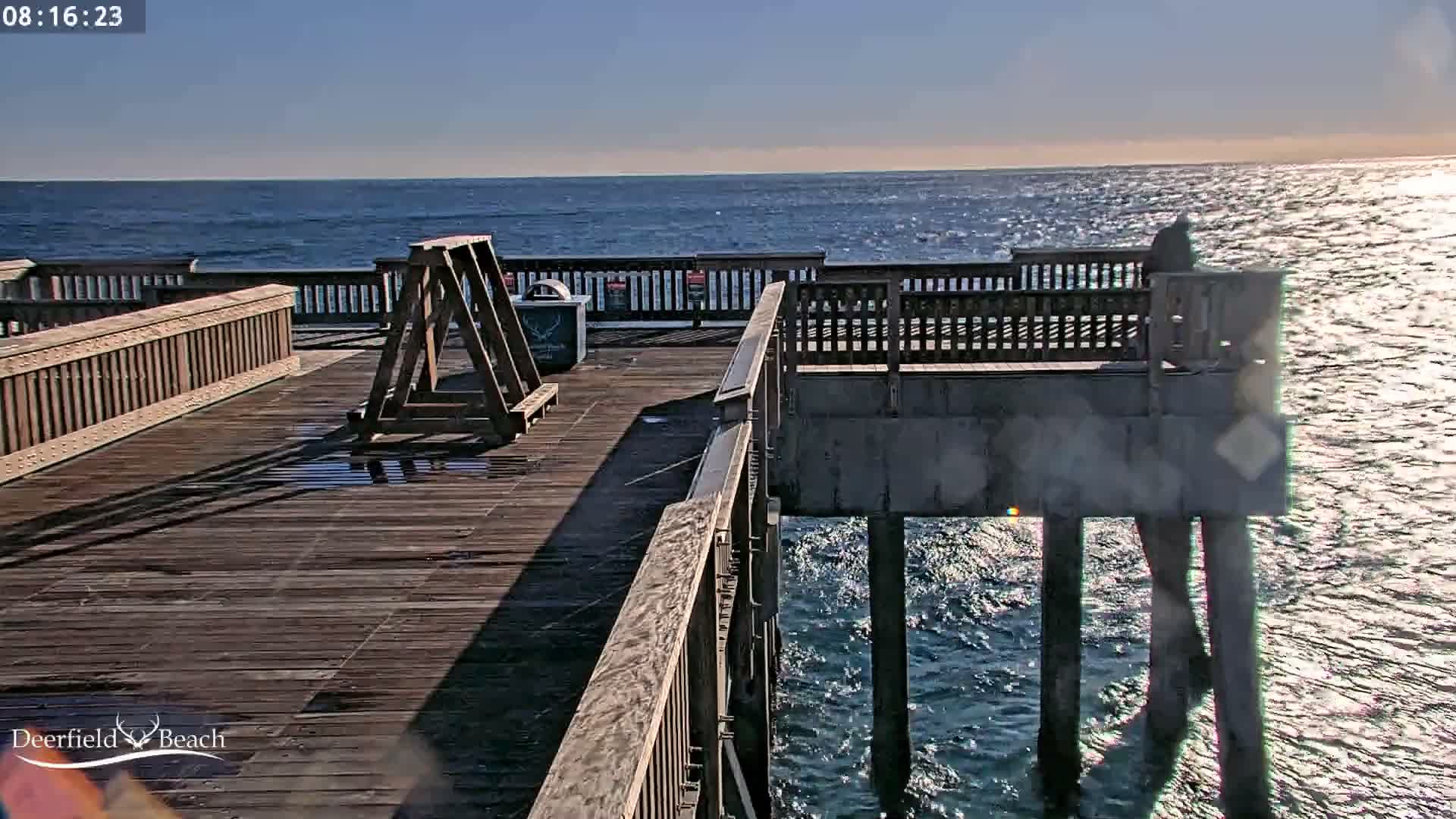 Deerfield Beach City Fishing Pier Live Cam - Deerfield Beach, Broward, Florida, USA
