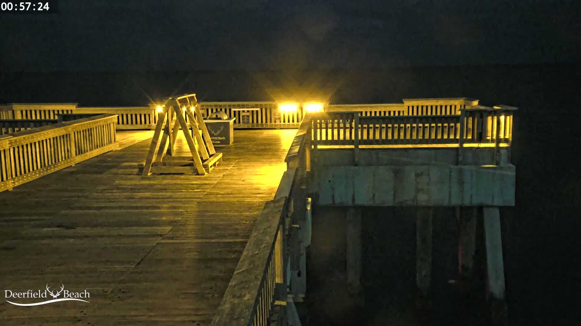 Deerfield Beach City Fishing Pier Live Cam - Deerfield Beach, Broward, Florida, USA