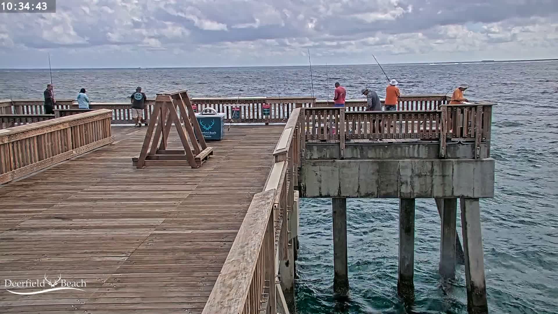 Deerfield Beach City Fishing Pier Live Cam - Deerfield Beach, Broward, Florida, USA