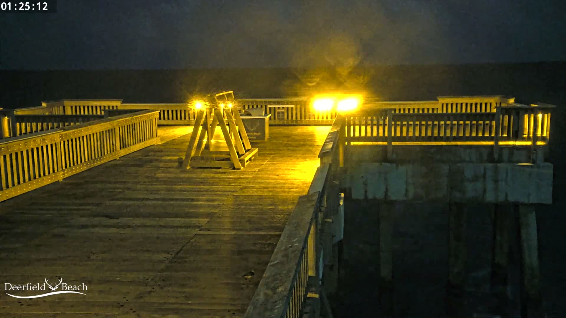 Deerfield Beach City Fishing Pier Live Cam - Deerfield Beach, Broward, Florida, USA