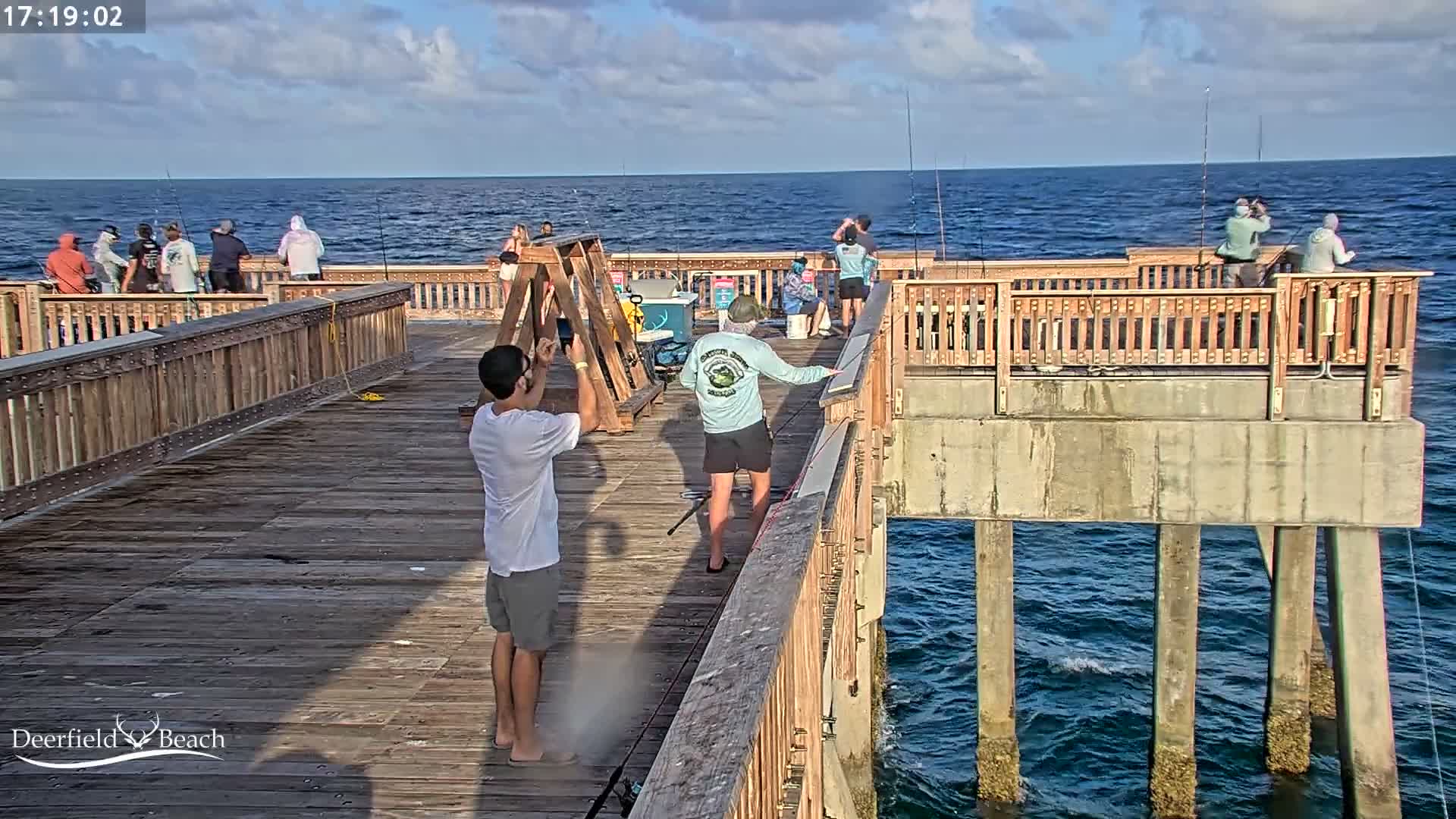 Deerfield Beach City Fishing Pier Live Cam - Deerfield Beach, Broward, Florida, USA