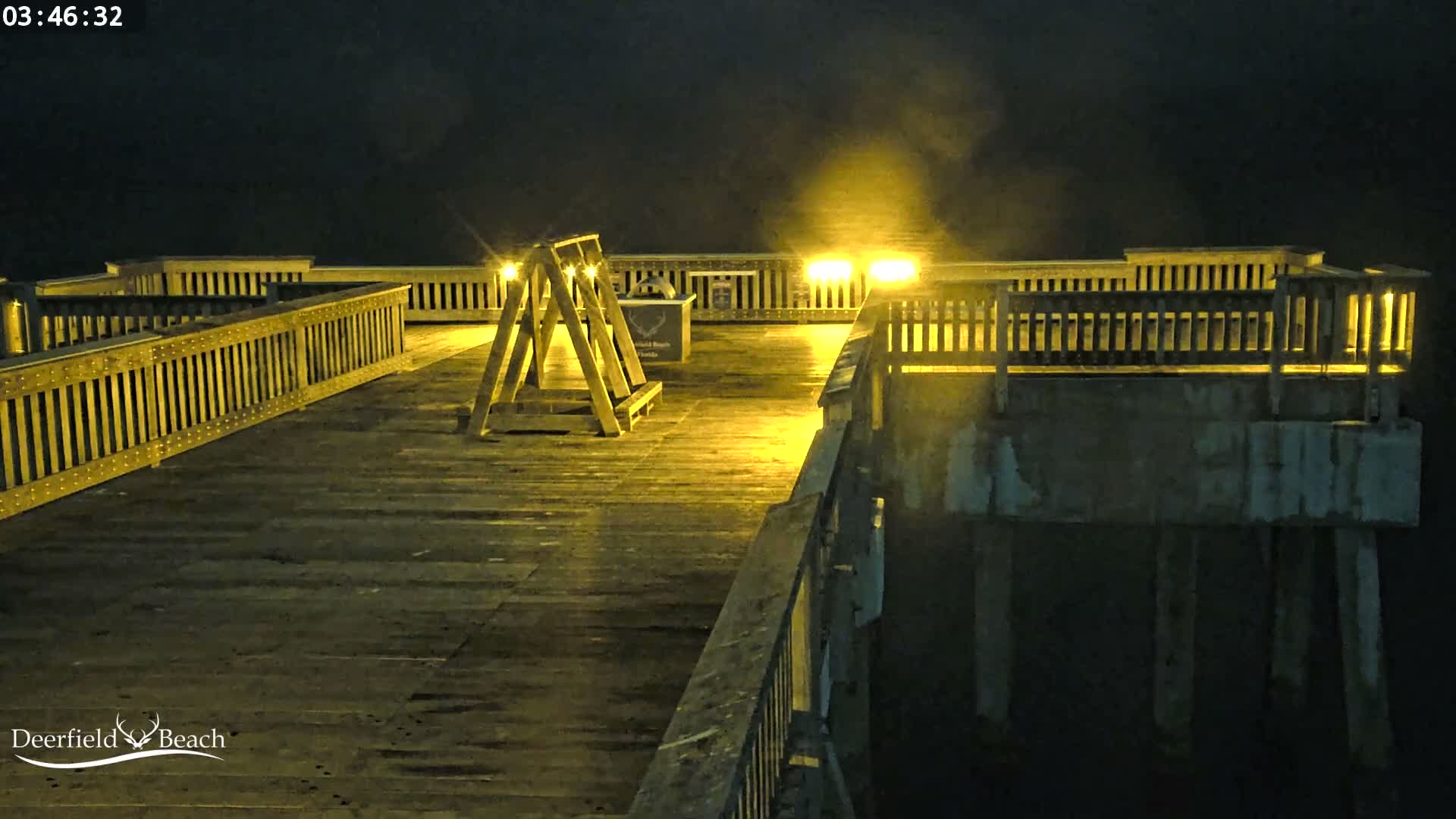 Deerfield Beach City Fishing Pier Live Cam - Deerfield Beach, Broward, Florida, USA