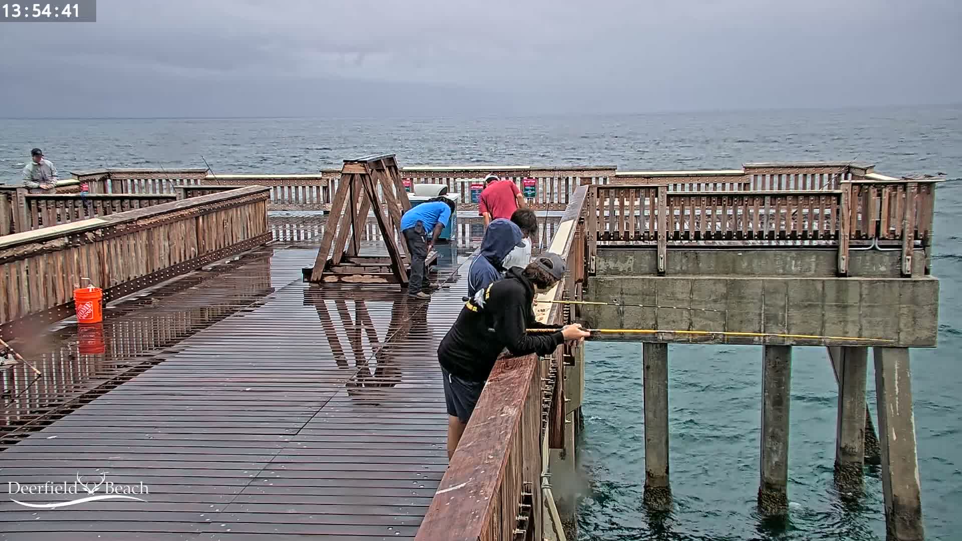 Deerfield Beach City Fishing Pier Live Cam - Deerfield Beach, Broward, Florida, USA