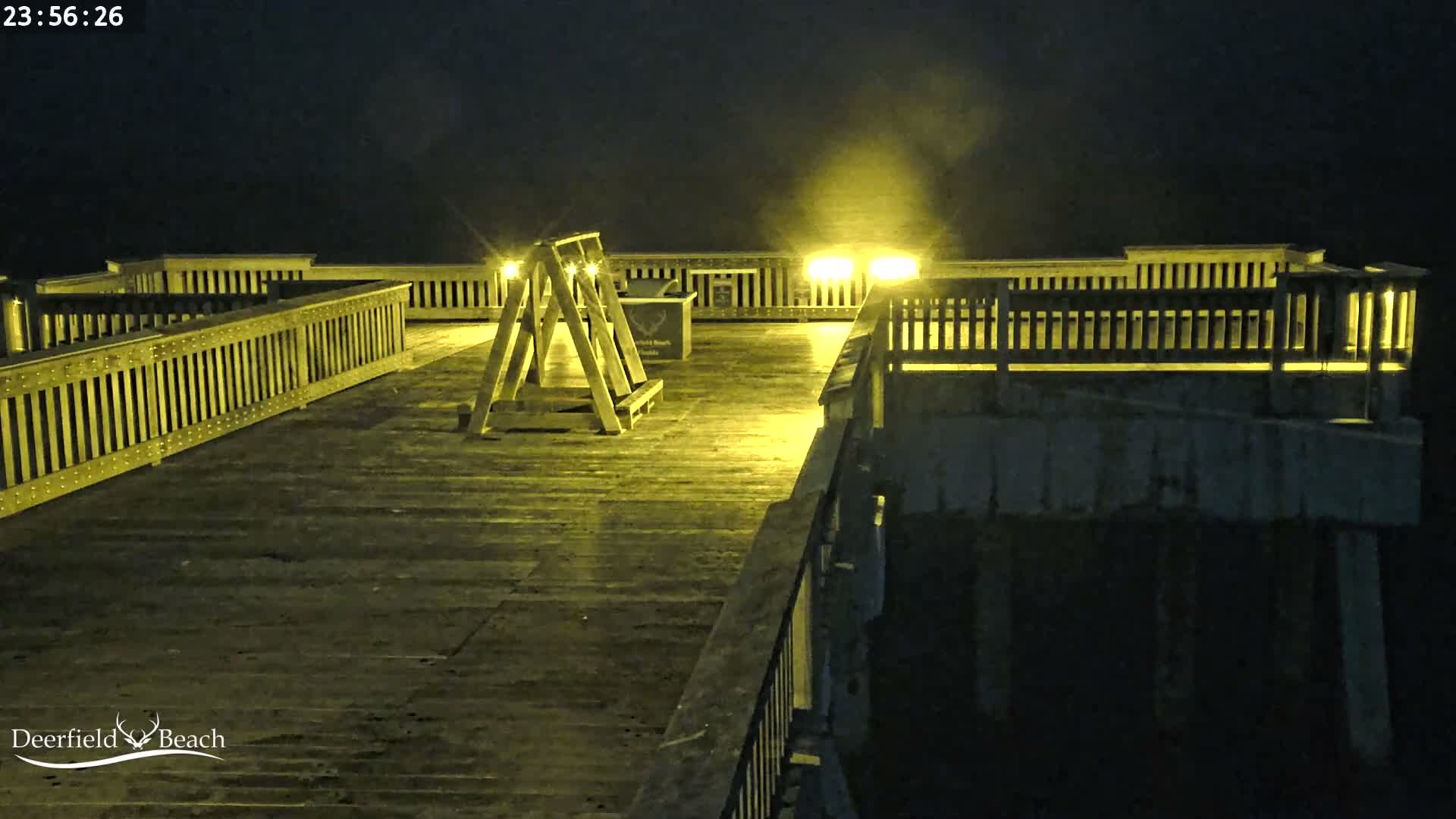 Deerfield Beach City Fishing Pier Live Cam - Deerfield Beach, Broward, Florida, USA