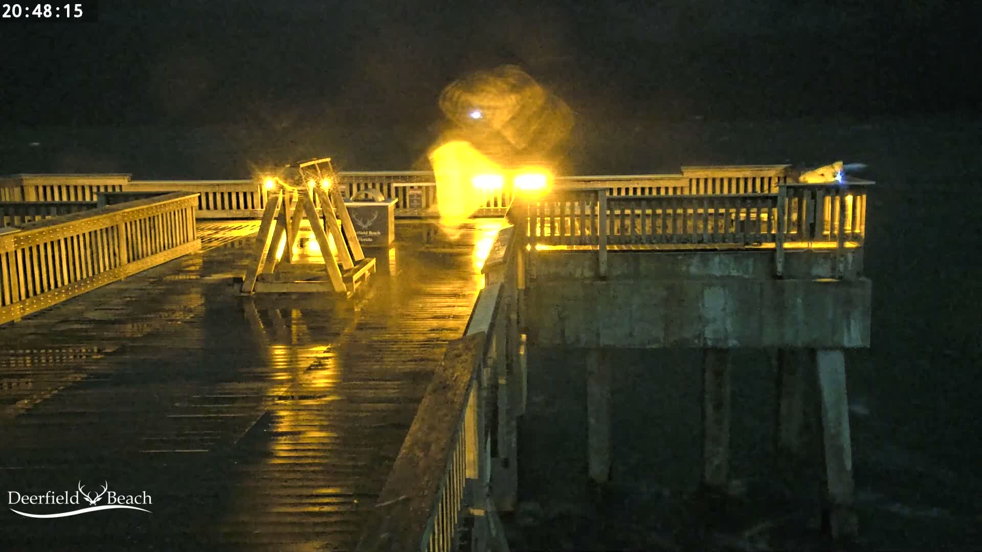Deerfield Beach City Fishing Pier Live Cam - Deerfield Beach, Broward, Florida, USA