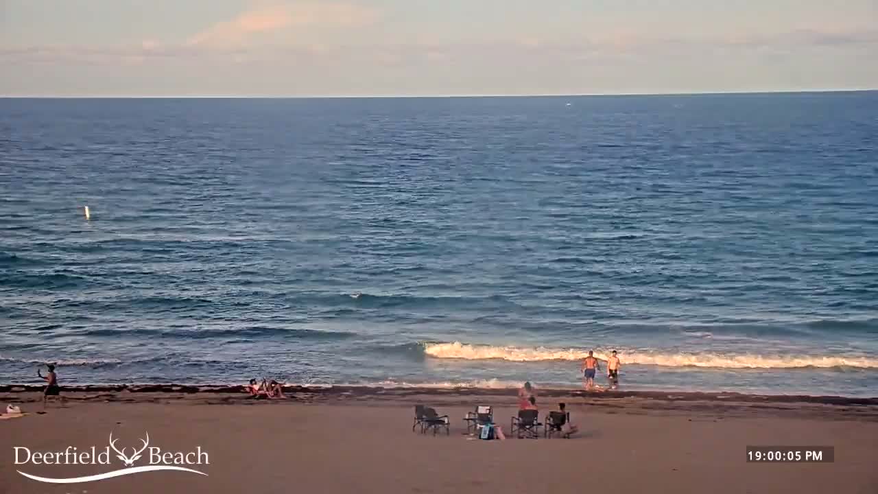 Deerfield Beach Coast Surf & Atlantic View Live Cam - Deerfield Beach, Broward, Florida, USA