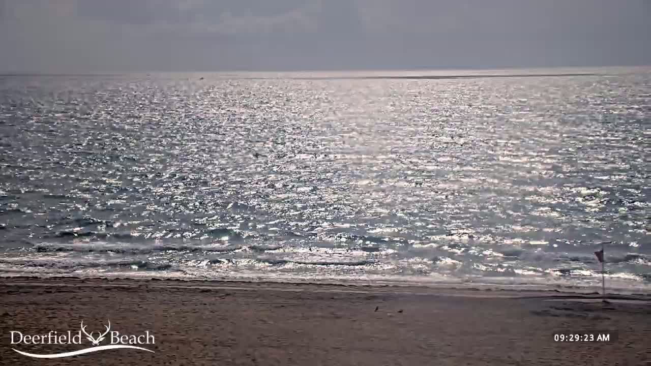 Deerfield Beach Coast Surf & Atlantic View Live Cam - Deerfield Beach, Broward, Florida, USA