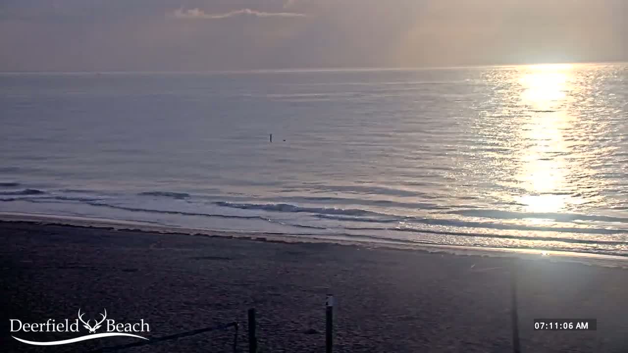 Deerfield Beach Coast Surf & Atlantic View Live Cam - Deerfield Beach, Broward, Florida, USA