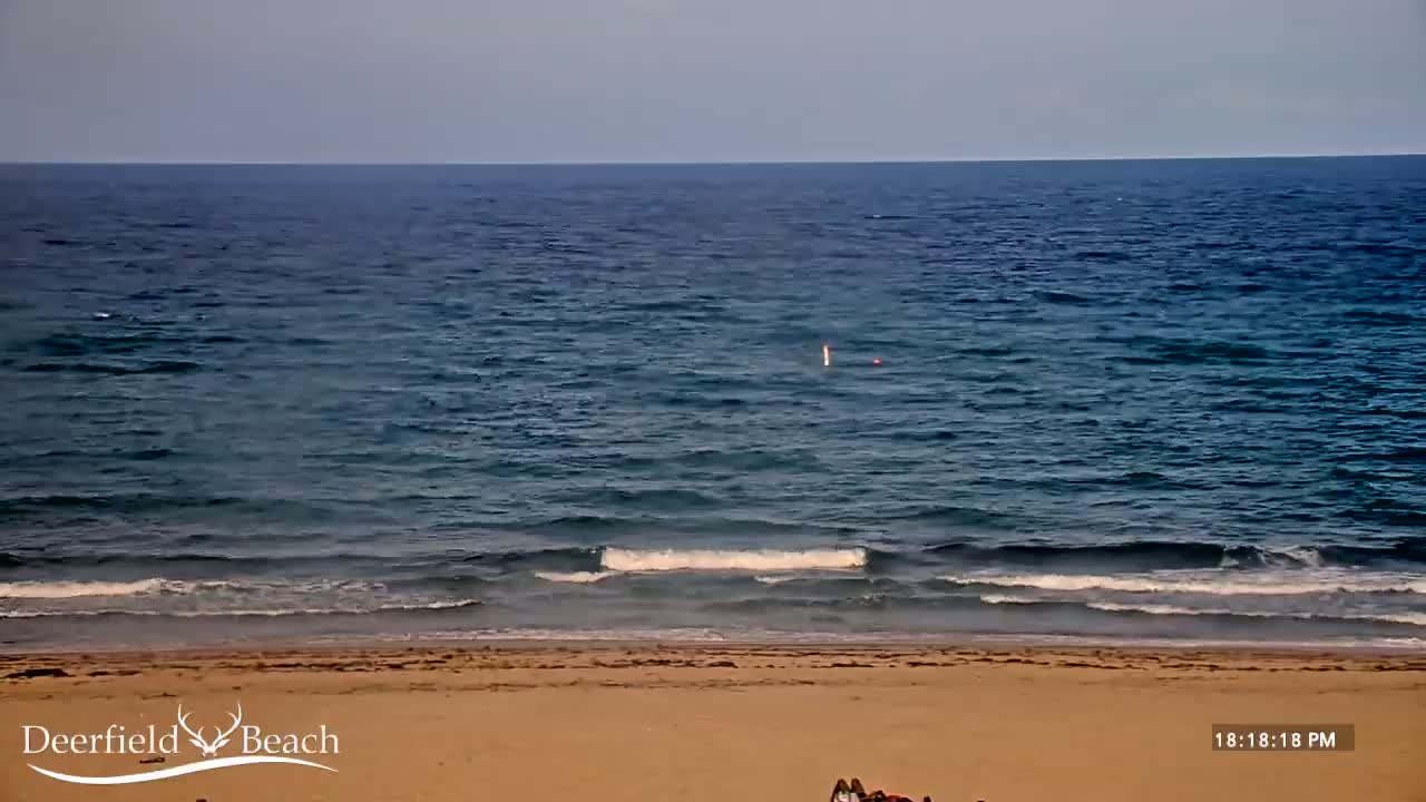 Deerfield Beach Coast Surf & Atlantic View Live Cam - Deerfield Beach, Broward, Florida, USA