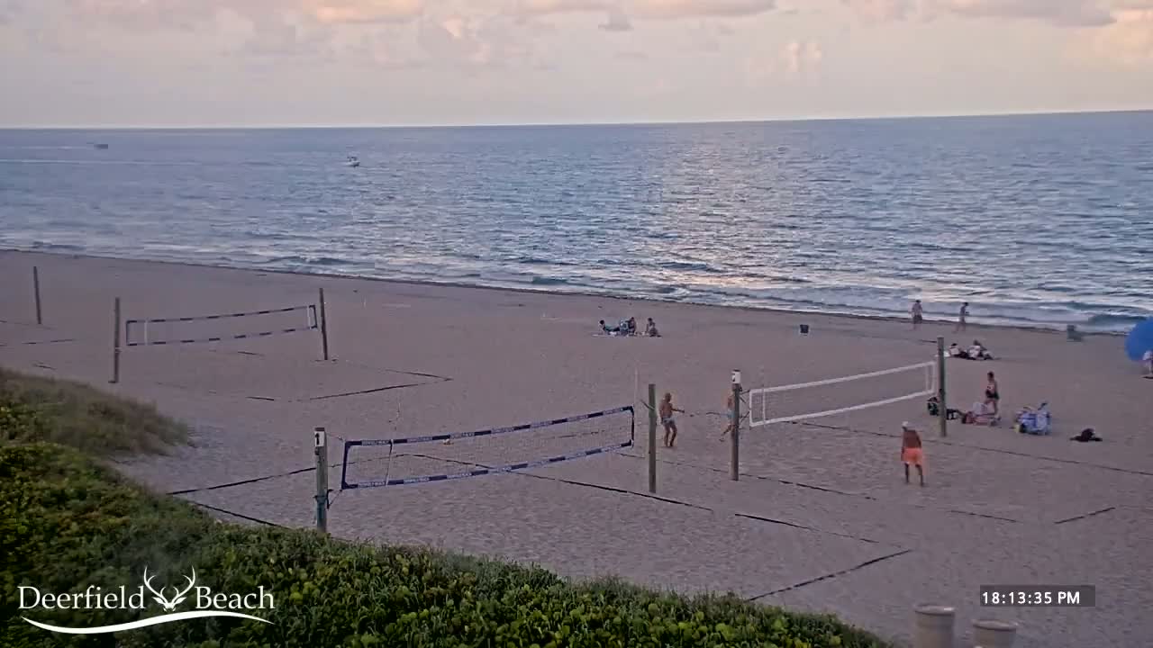 Deerfield Beach Coast Surf & Atlantic View Live Cam - Deerfield Beach, Broward, Florida, USA