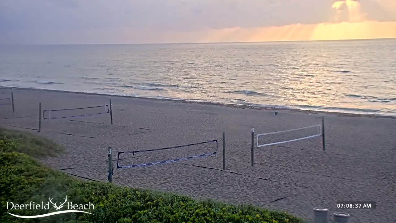 Deerfield Beach Coast Surf & Atlantic View Live Cam - Deerfield Beach, Broward, Florida, USA