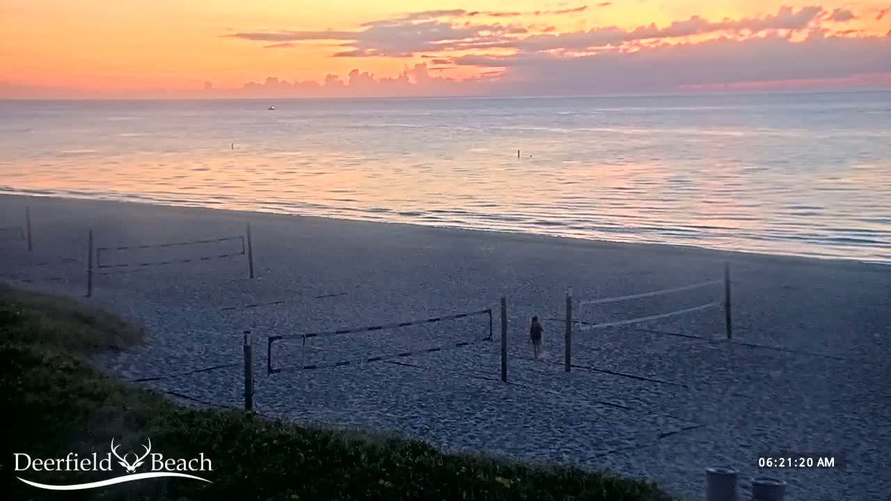 Deerfield Beach Coast Surf & Atlantic View Live Cam - Deerfield Beach, Broward, Florida, USA