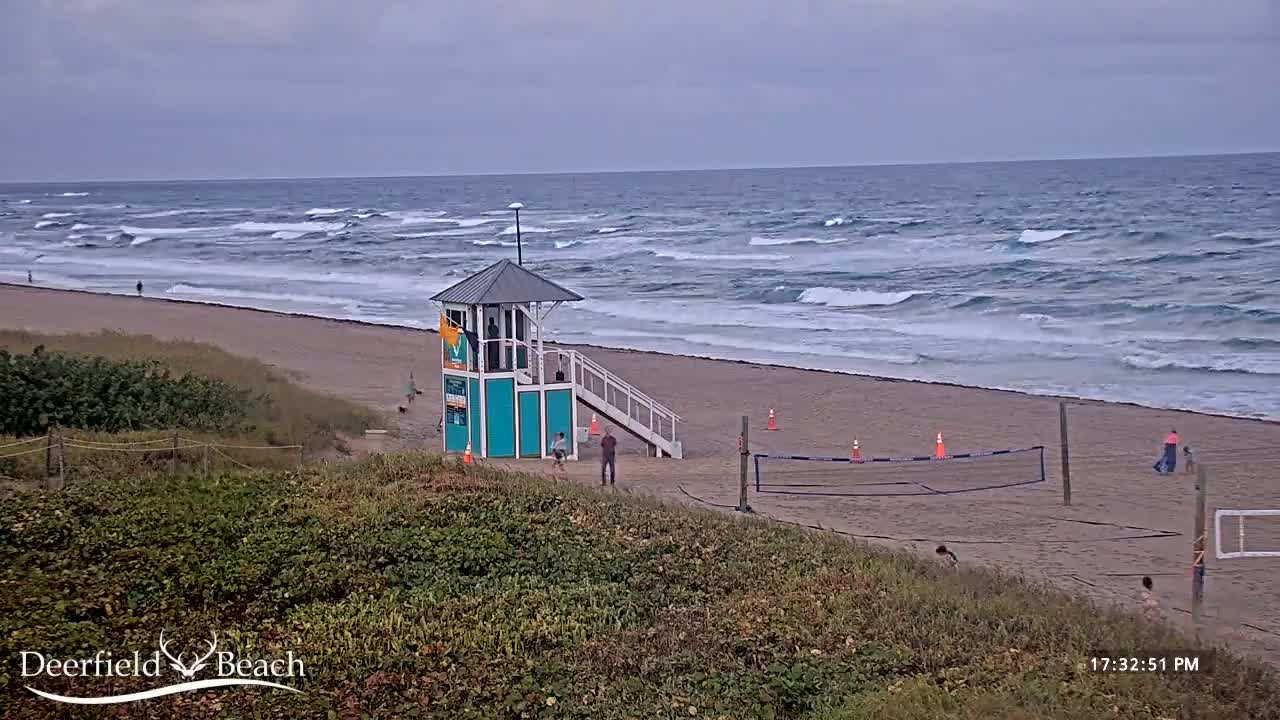 Deerfield Beach Coast Surf & Atlantic View Live Cam - Deerfield Beach, Broward, Florida, USA