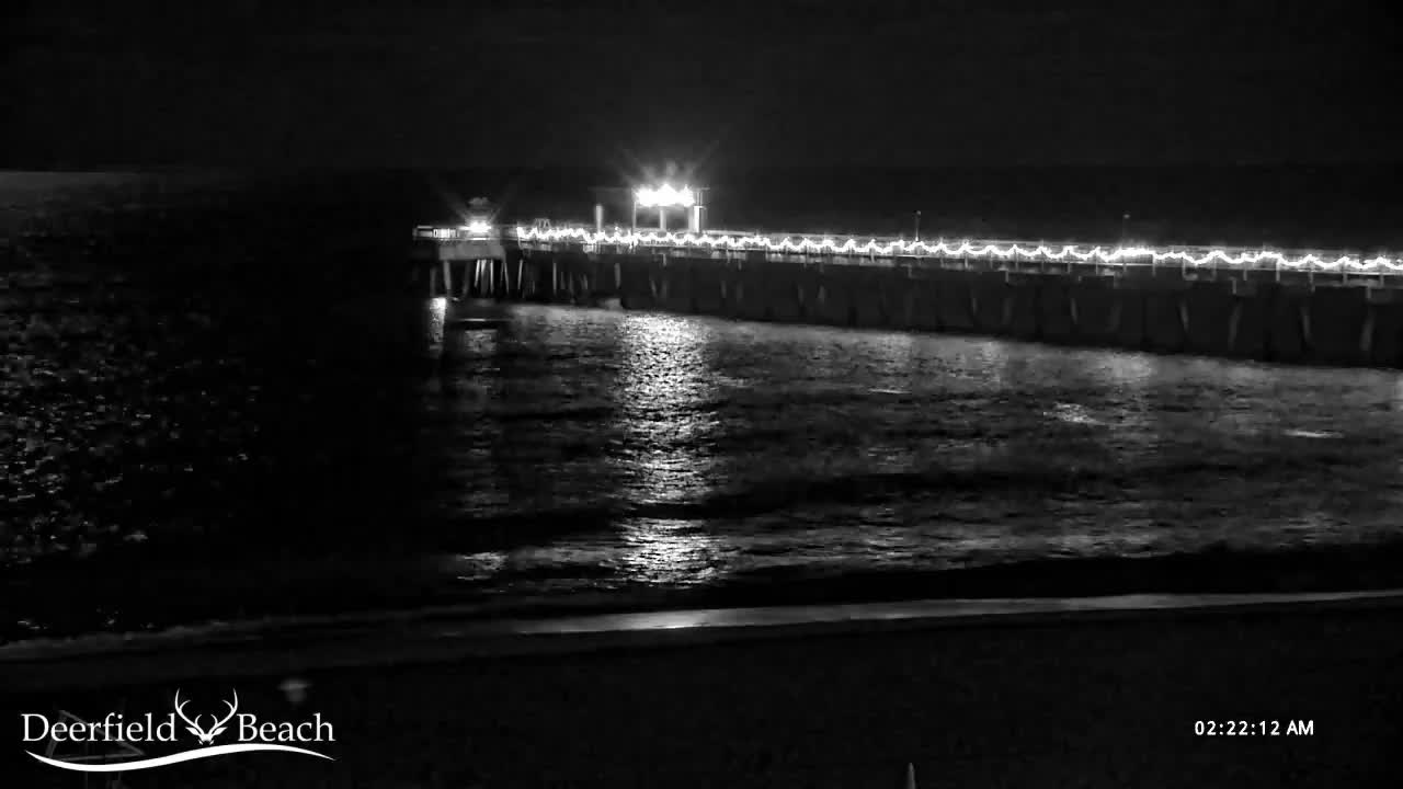 Deerfield Beach Coast Surf & Atlantic View Live Cam - Deerfield Beach, Broward, Florida, USA