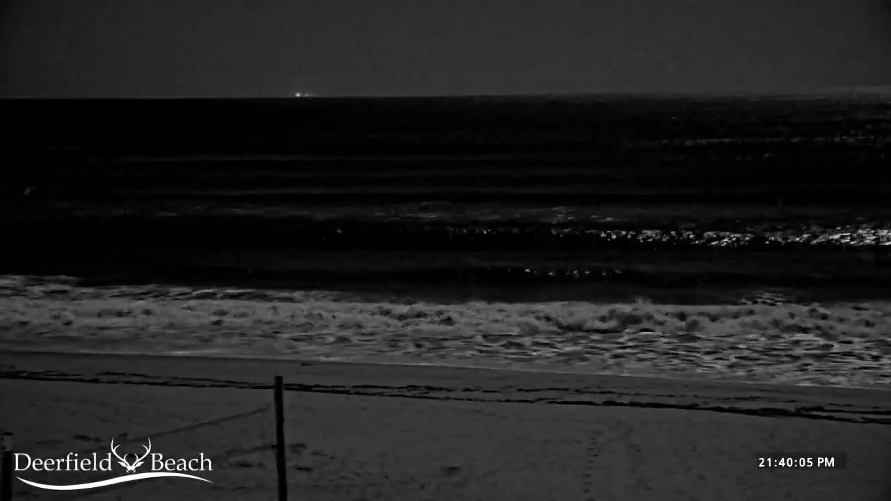Deerfield Beach Coast Surf & Atlantic View Live Cam - Deerfield Beach, Broward, Florida, USA