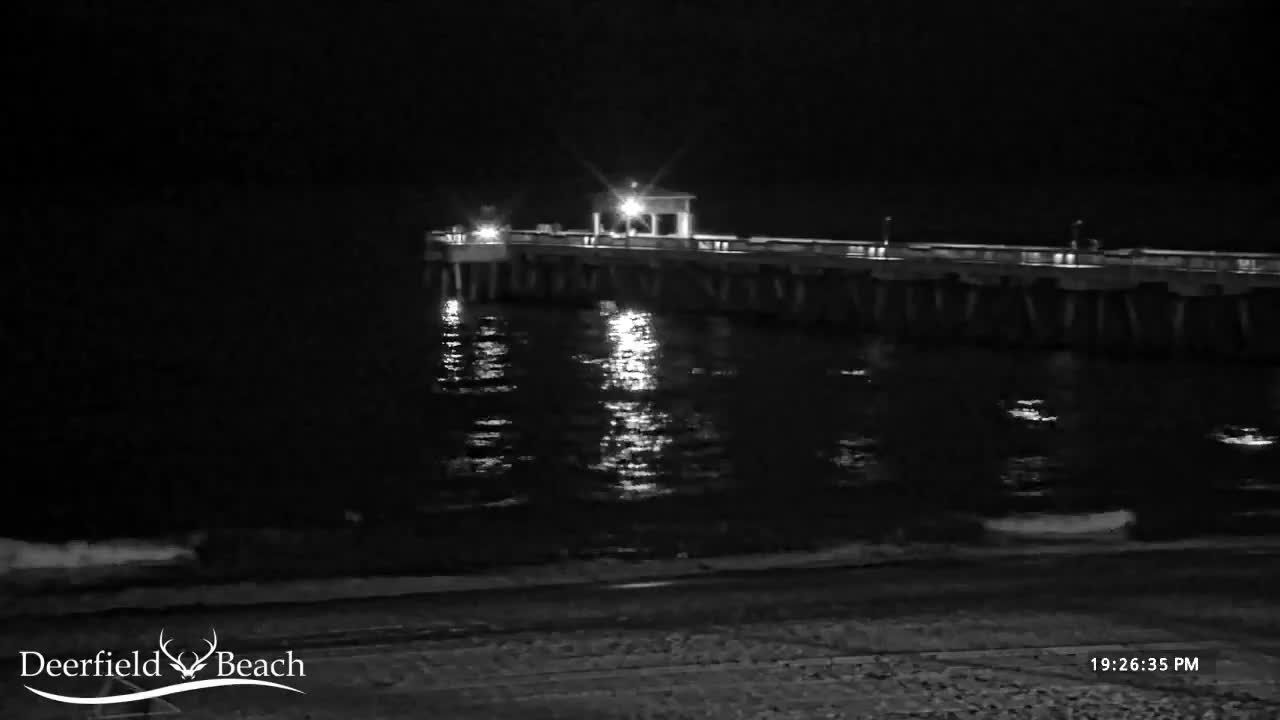 Deerfield Beach Coast Surf & Atlantic View Live Cam - Deerfield Beach, Broward, Florida, USA