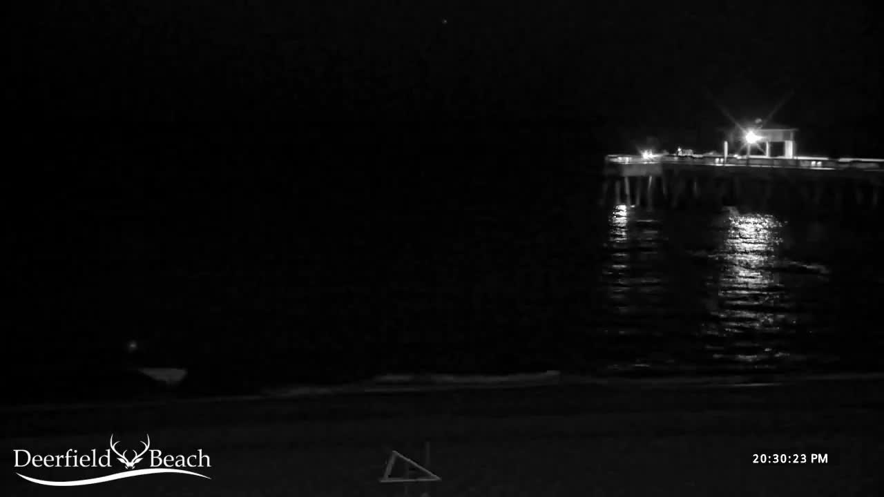 Deerfield Beach Coast Surf & Atlantic View Live Cam - Deerfield Beach, Broward, Florida, USA