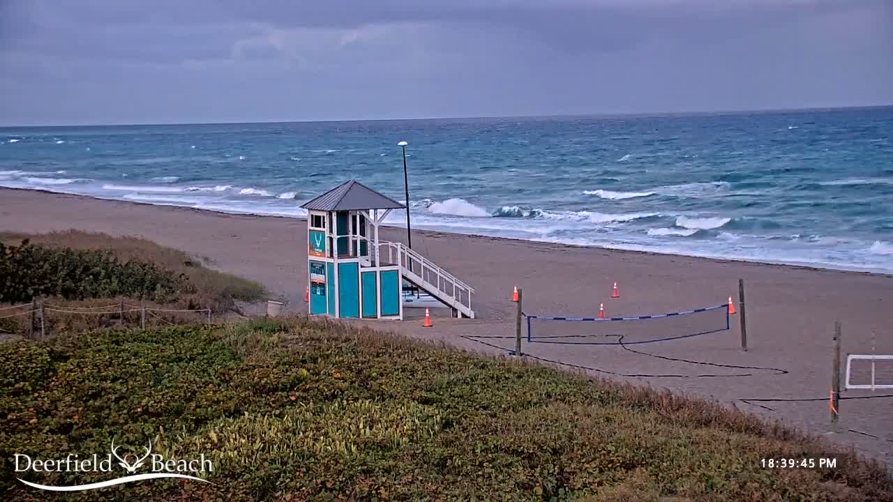 Deerfield Beach Coast Surf & Atlantic View Live Cam - Deerfield Beach, Broward, Florida, USA