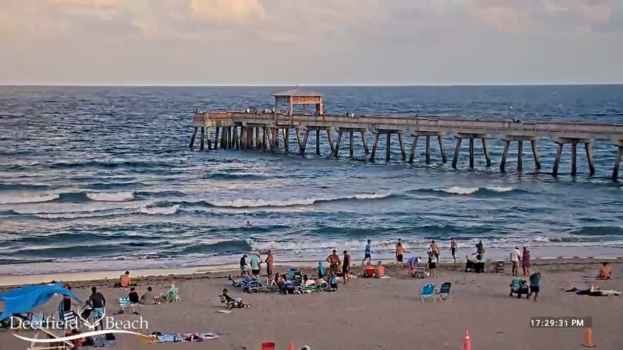Deerfield Beach Coast Surf & Atlantic View Live Cam - Deerfield Beach, Broward, Florida, USA