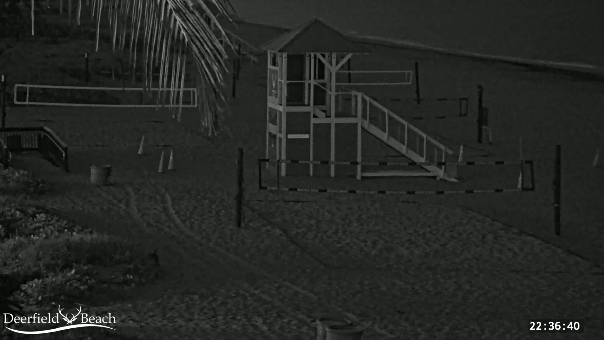 Deerfield Beach City Coast Volleyball Courts Live Cam - Deerfield Beach, Broward, Florida, USA