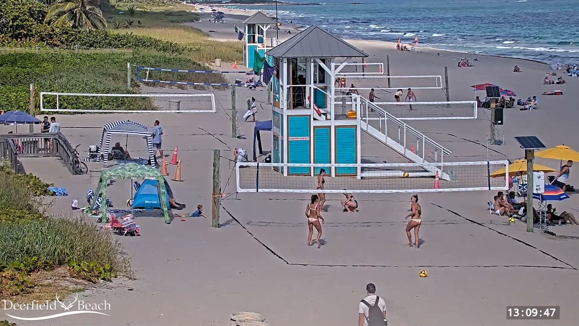 Deerfield Beach City Coast Volleyball Courts Live Cam - Deerfield Beach, Broward, Florida, USA