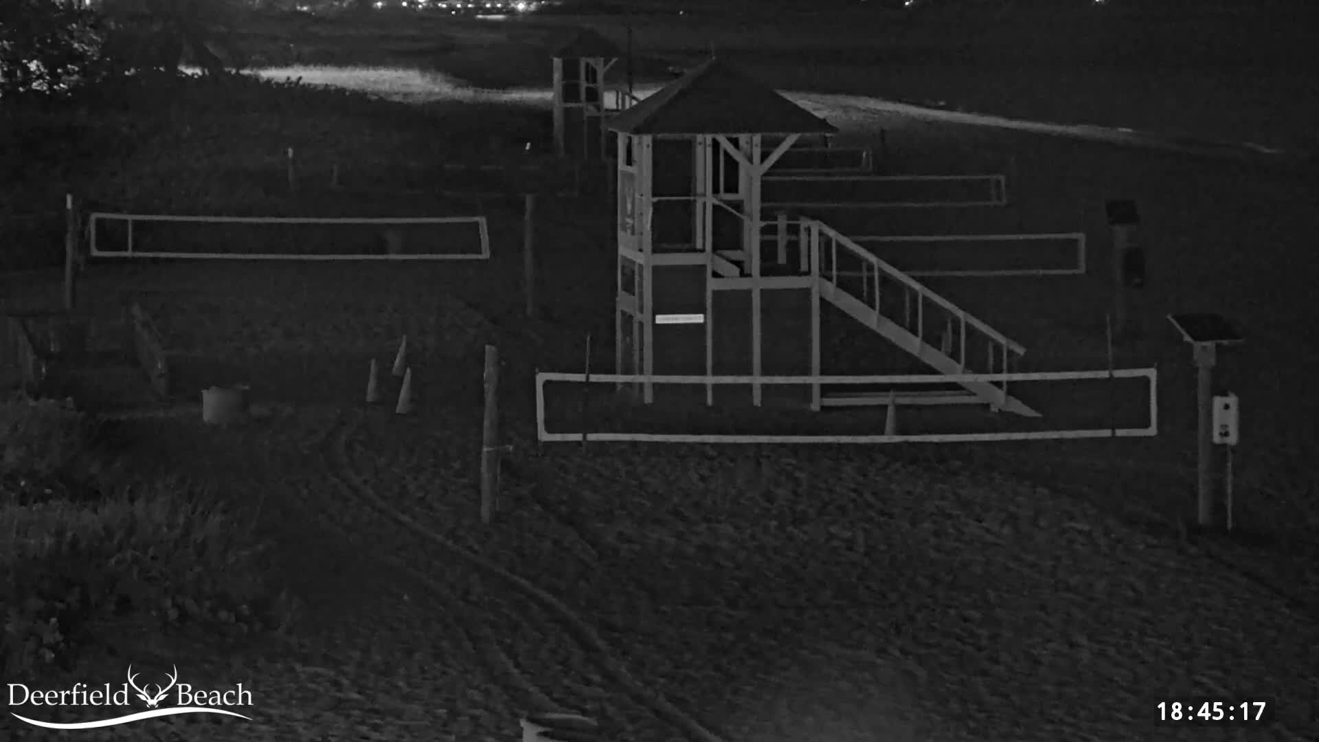 Deerfield Beach City Coast Volleyball Courts Live Cam - Deerfield Beach, Broward, Florida, USA