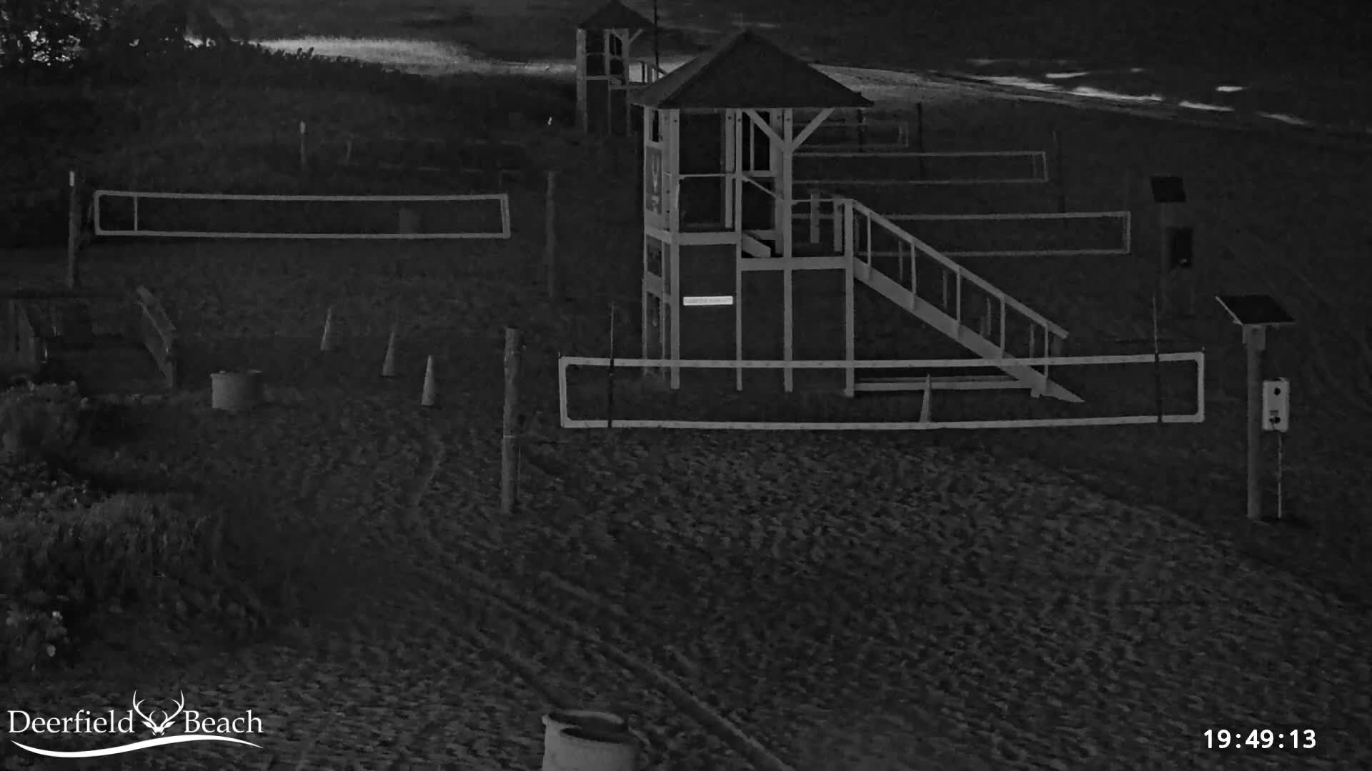 Deerfield Beach City Coast Volleyball Courts Live Cam - Deerfield Beach, Broward, Florida, USA