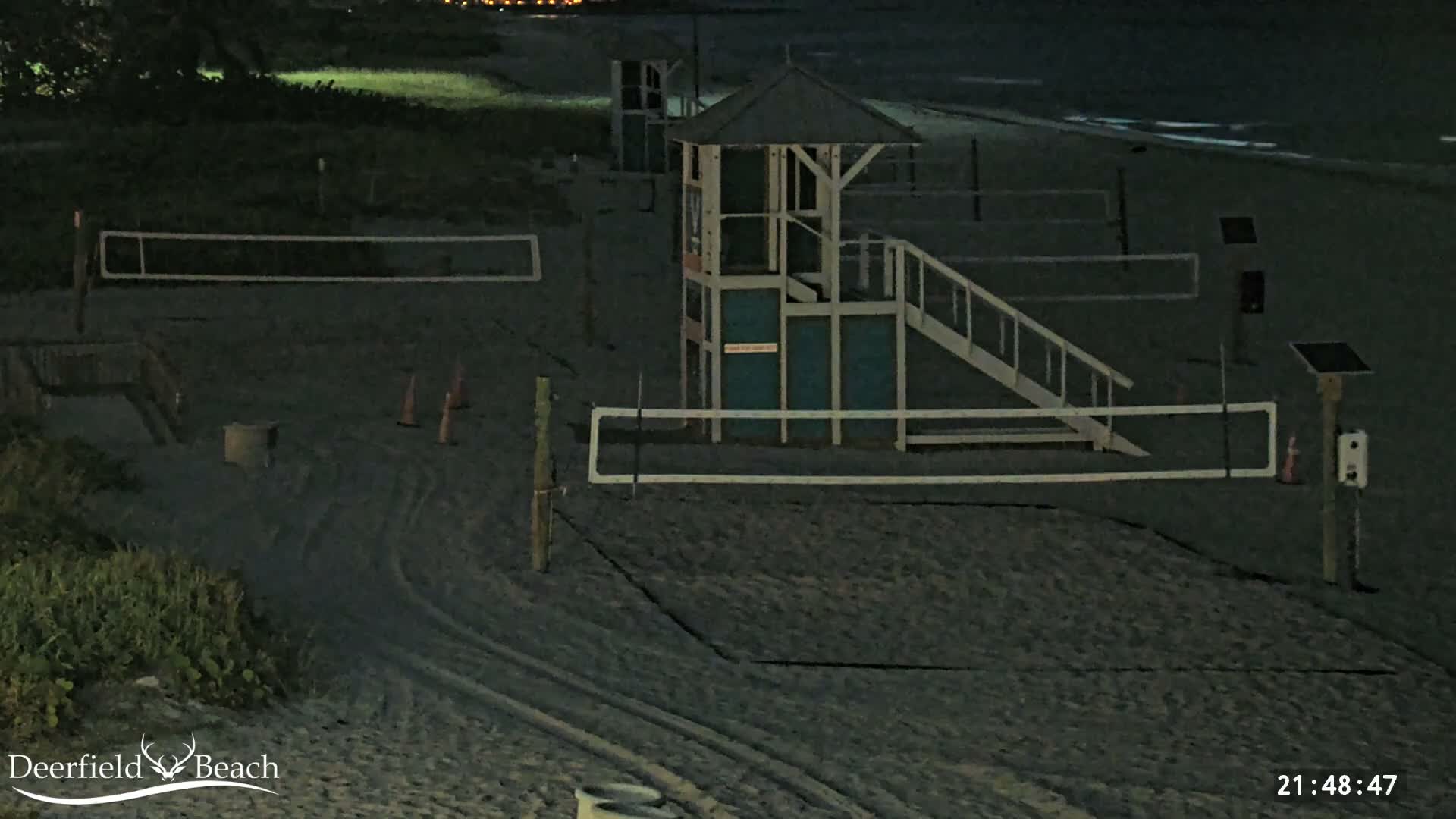 Deerfield Beach City Coast Volleyball Courts Live Cam - Deerfield Beach, Broward, Florida, USA