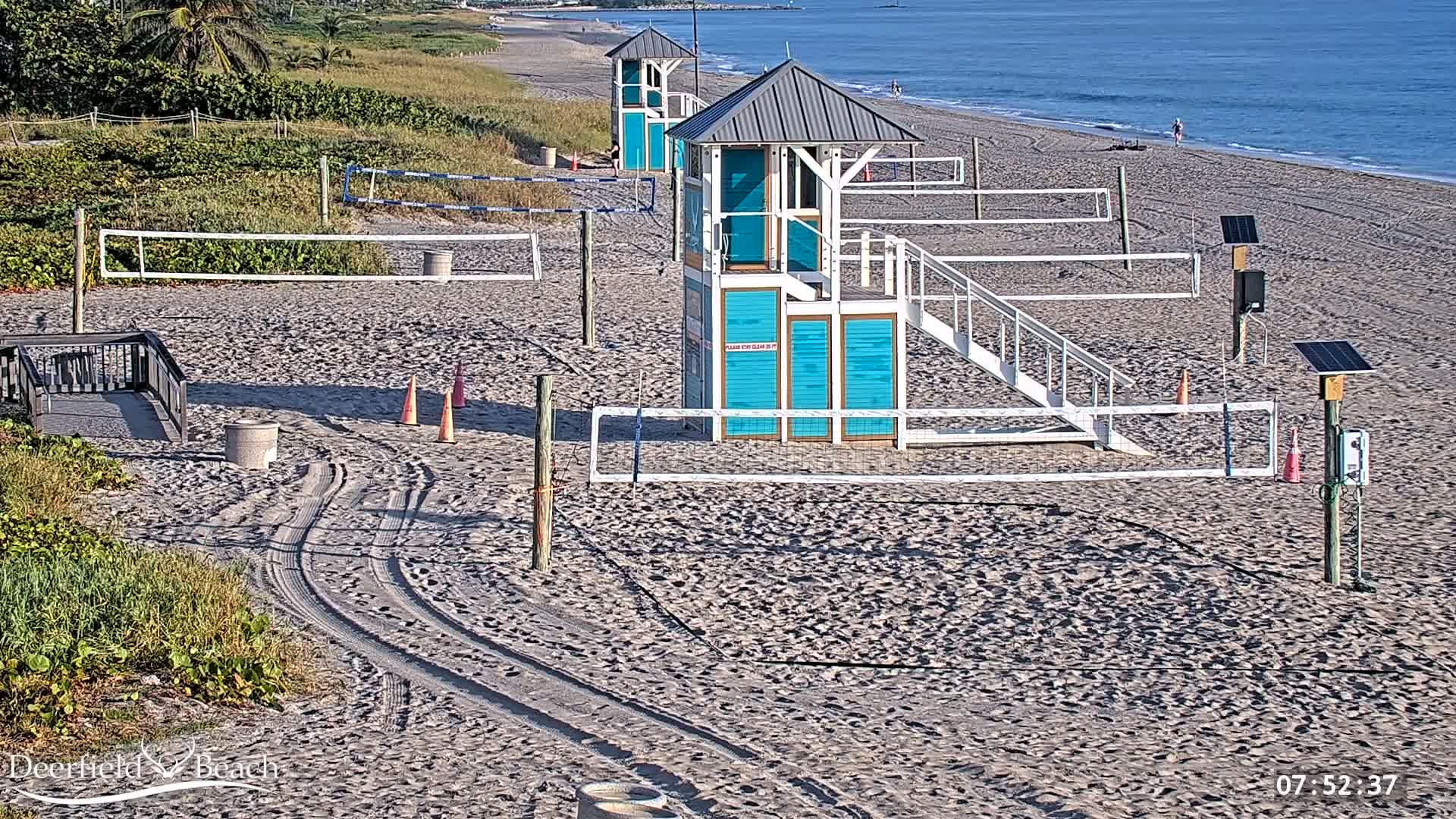 Deerfield Beach City Coast Volleyball Courts Live Cam - Deerfield Beach, Broward, Florida, USA