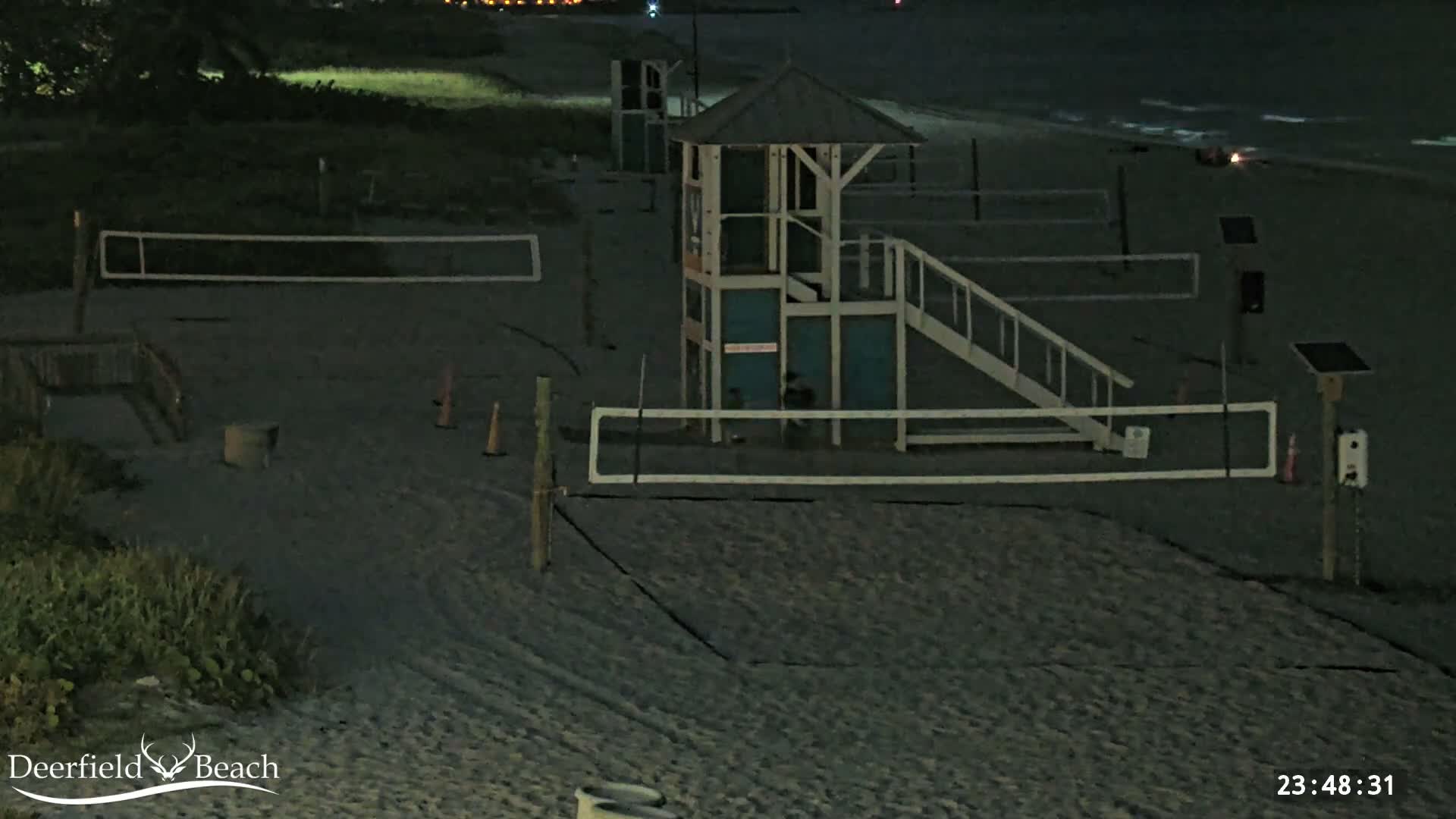 Deerfield Beach City Coast Volleyball Courts Live Cam - Deerfield Beach, Broward, Florida, USA
