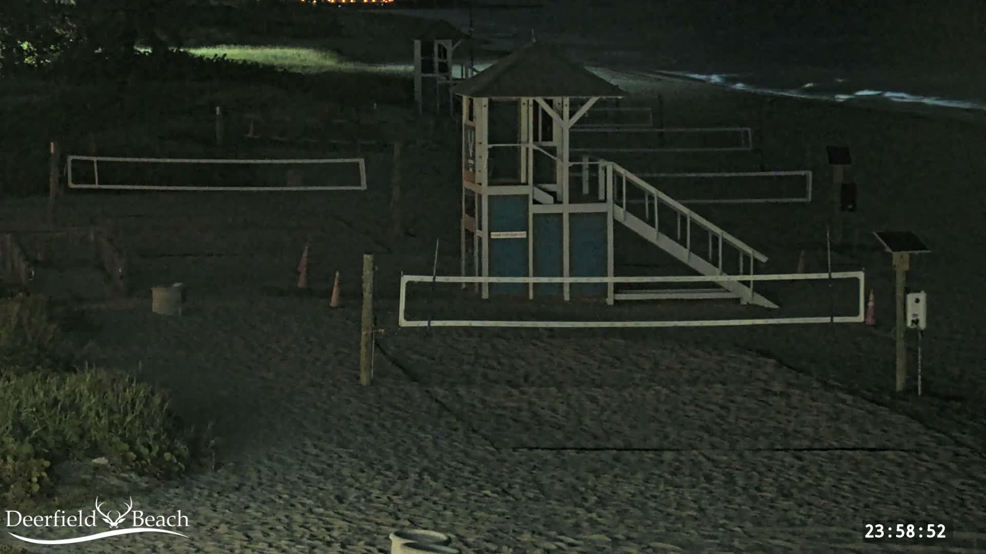 Deerfield Beach City Coast Volleyball Courts Live Cam - Deerfield Beach, Broward, Florida, USA