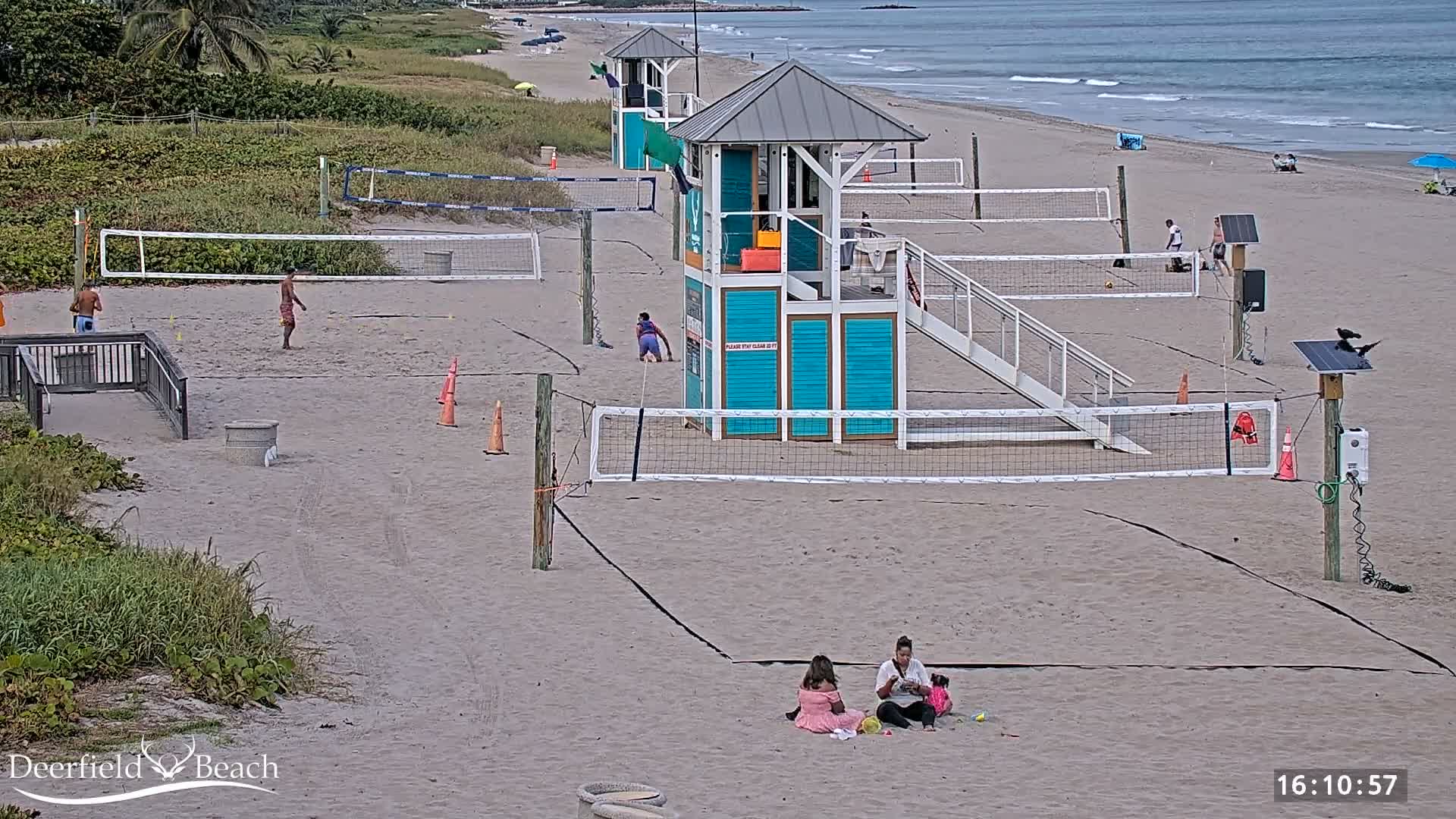 Deerfield Beach City Coast Volleyball Courts Live Cam - Deerfield Beach, Broward, Florida, USA