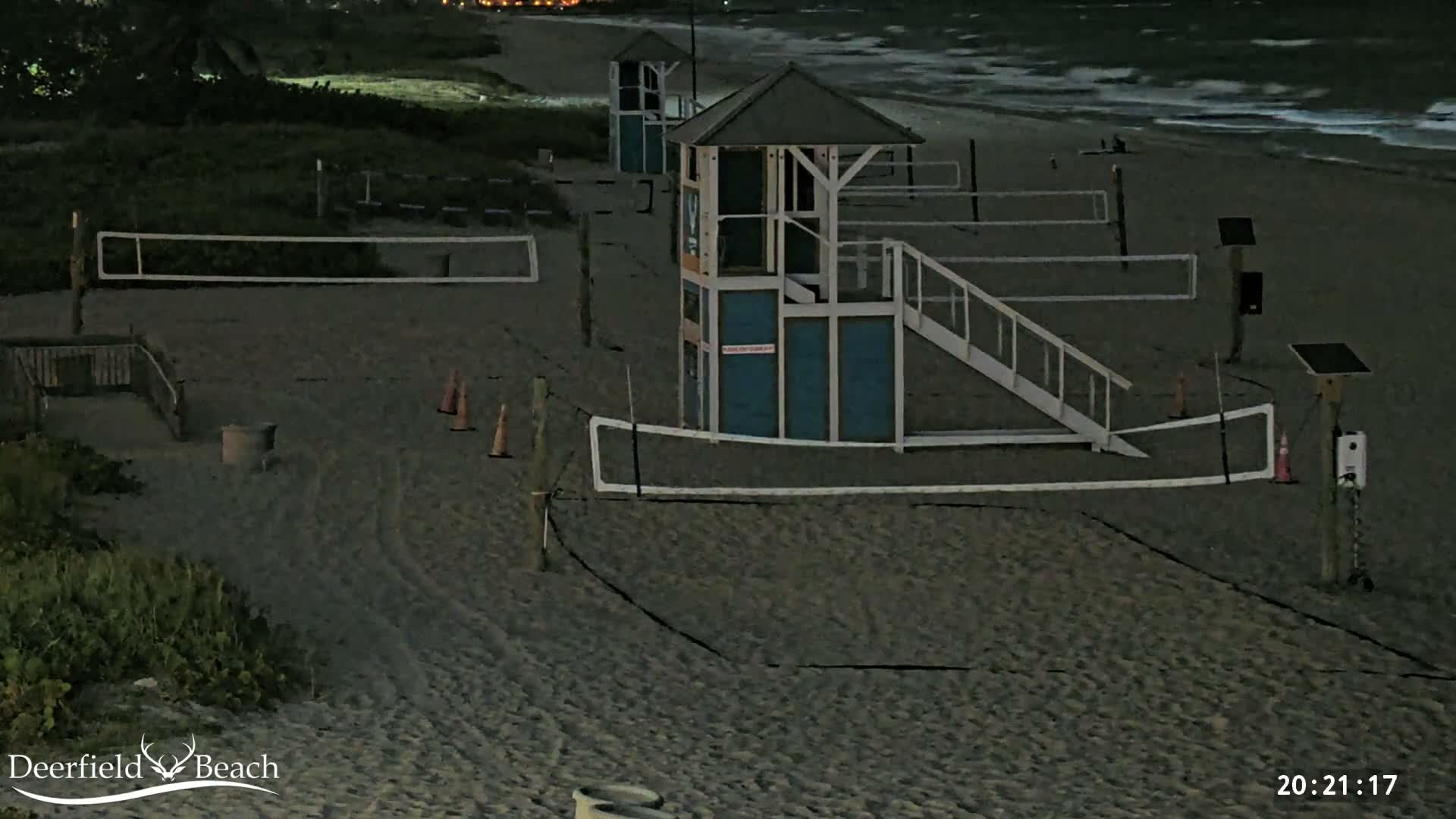 Deerfield Beach City Coast Volleyball Courts Live Cam - Deerfield Beach, Broward, Florida, USA