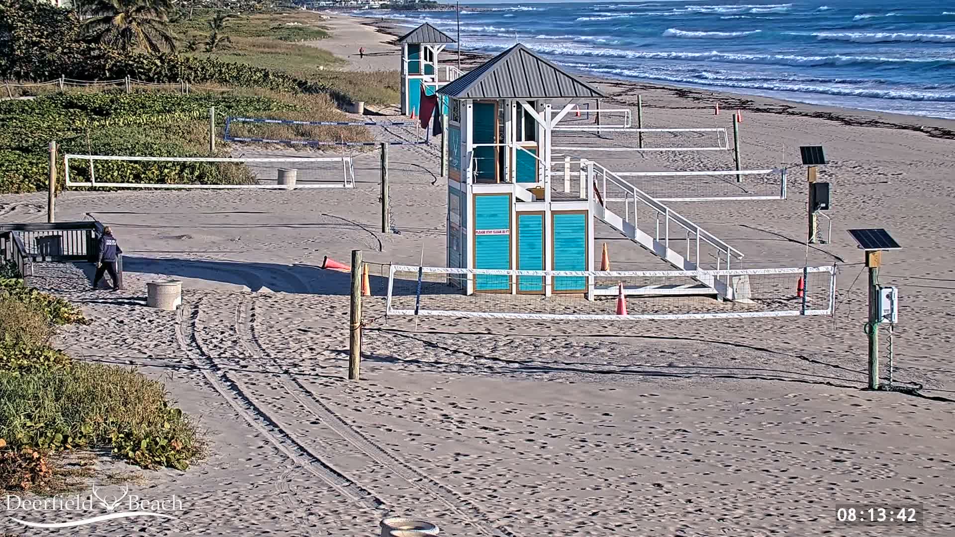 Deerfield Beach City Coast Volleyball Courts Live Cam - Deerfield Beach, Broward, Florida, USA