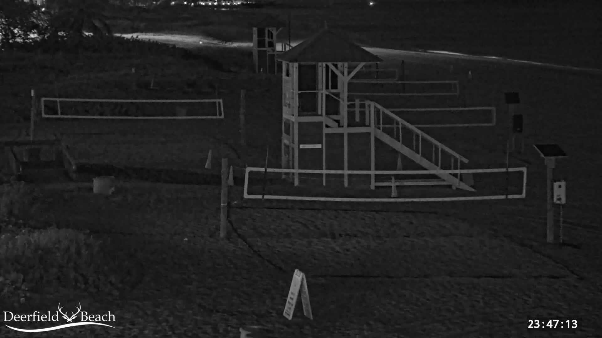 Deerfield Beach City Coast Volleyball Courts Live Cam - Deerfield Beach, Broward, Florida, USA