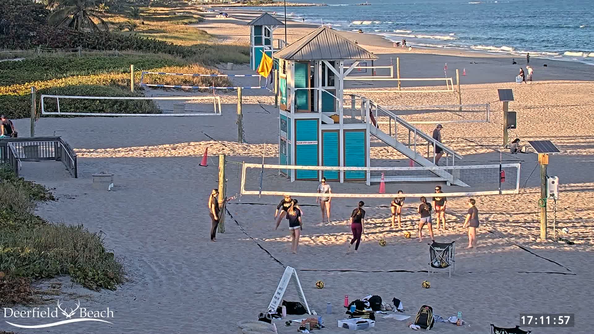 Deerfield Beach City Coast Volleyball Courts Live Cam - Deerfield Beach, Broward, Florida, USA