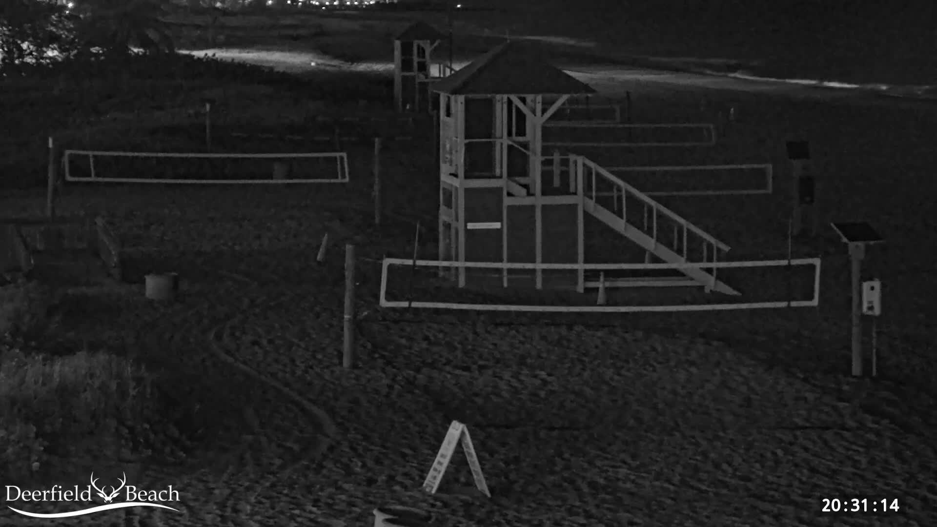 Deerfield Beach City Coast Volleyball Courts Live Cam - Deerfield Beach, Broward, Florida, USA