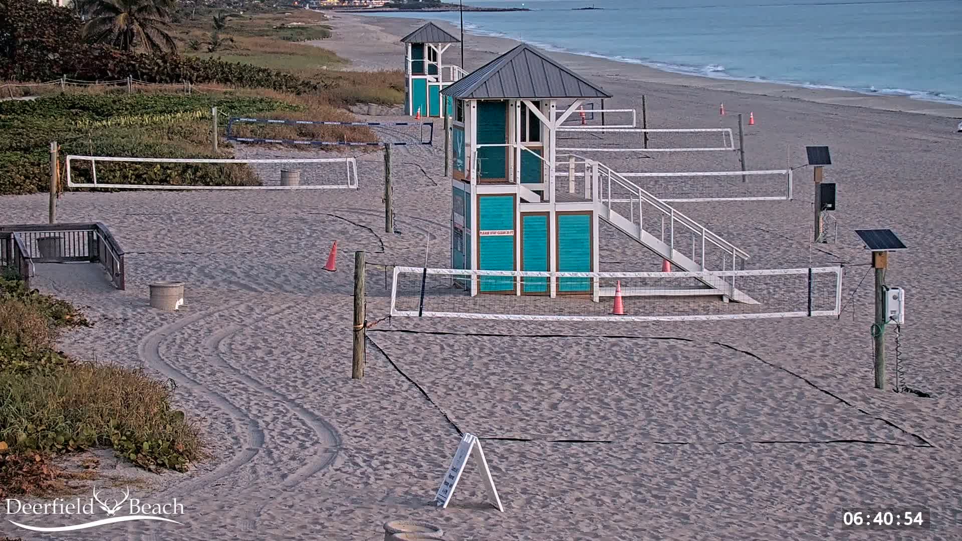 Deerfield Beach City Coast Volleyball Courts Live Cam - Deerfield Beach, Broward, Florida, USA