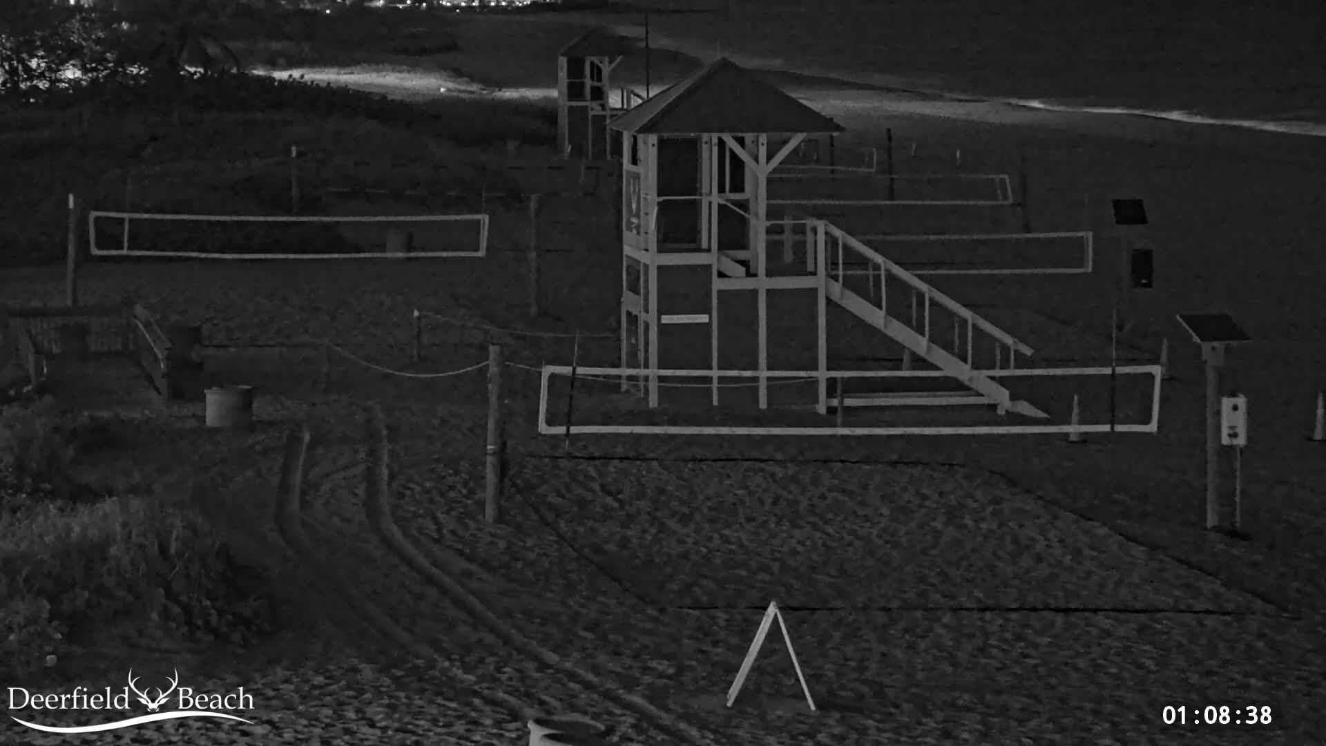 Deerfield Beach City Coast Volleyball Courts Live Cam - Deerfield Beach, Broward, Florida, USA