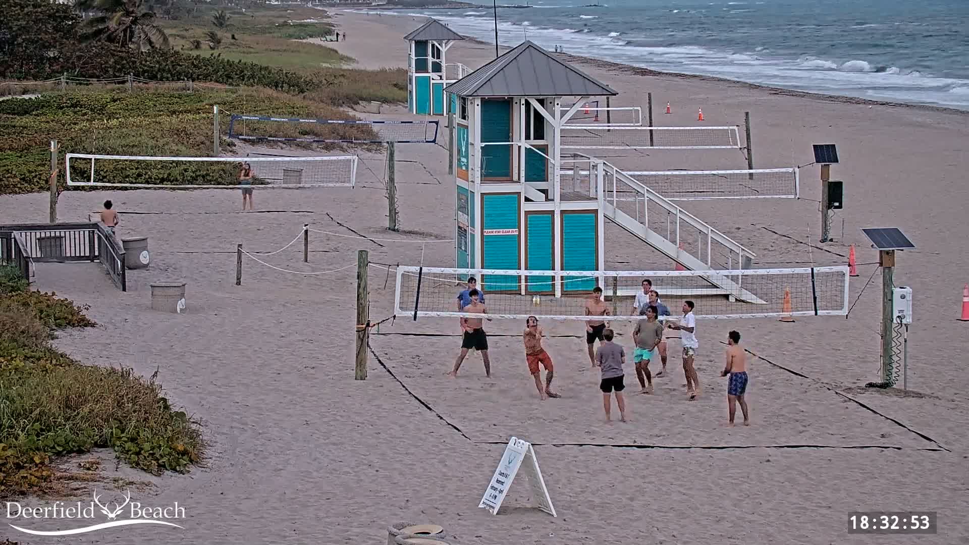Deerfield Beach City Coast Volleyball Courts Live Cam - Deerfield Beach, Broward, Florida, USA