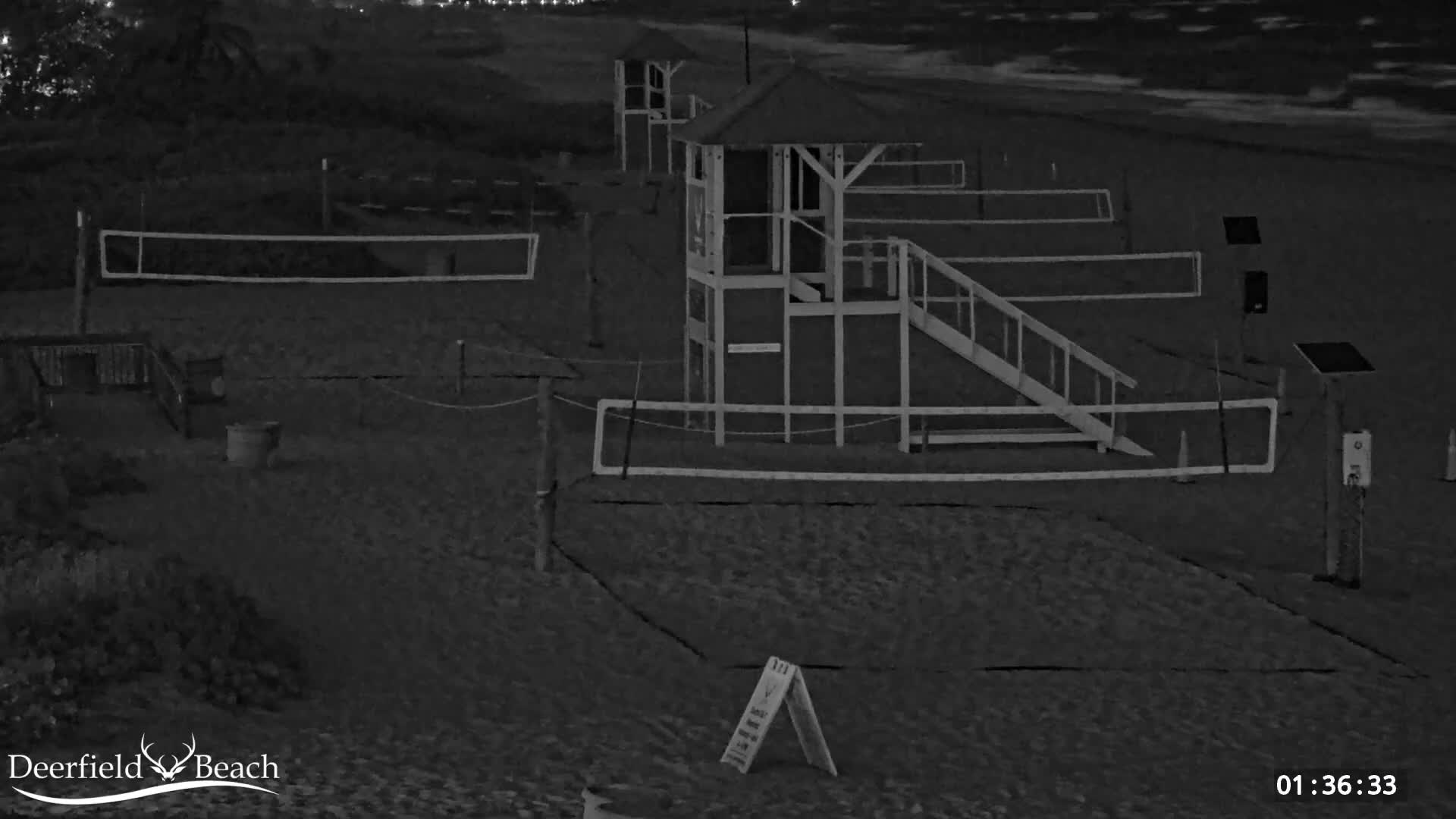 Deerfield Beach City Coast Volleyball Courts Live Cam - Deerfield Beach, Broward, Florida, USA