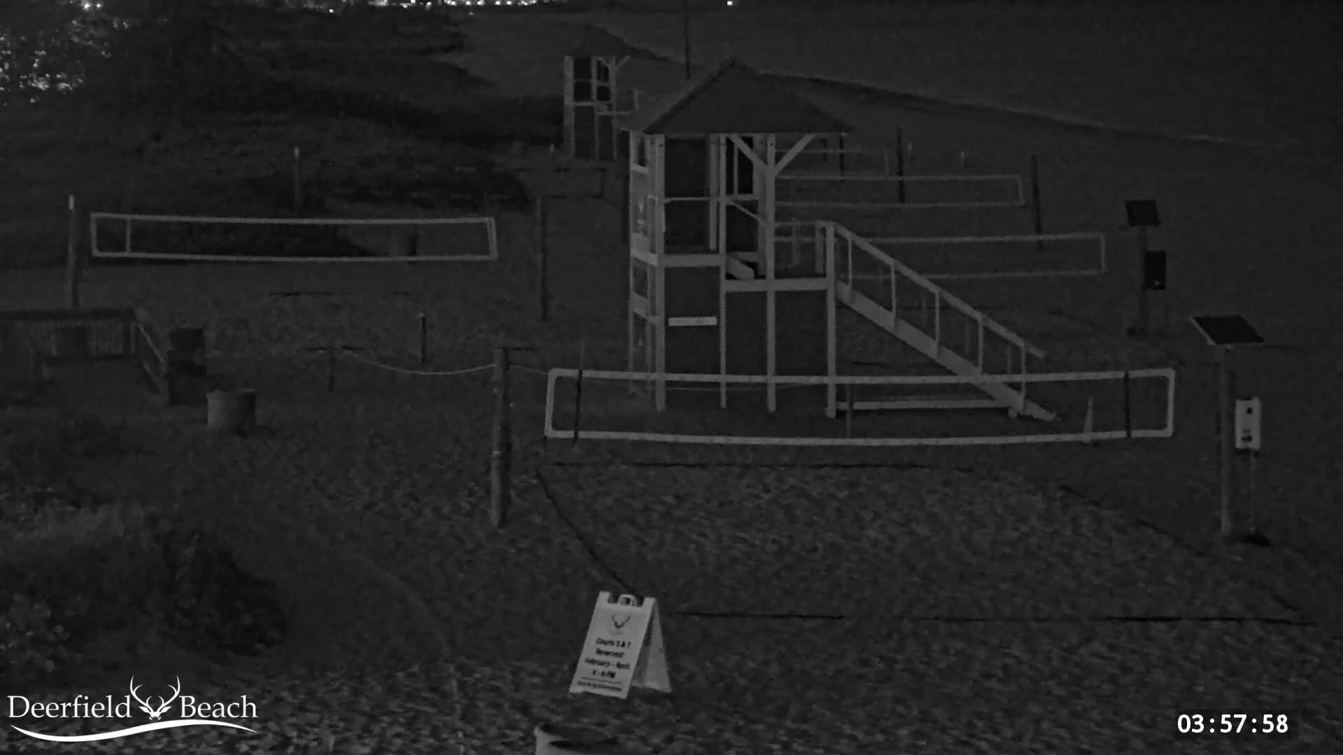 Deerfield Beach City Coast Volleyball Courts Live Cam - Deerfield Beach, Broward, Florida, USA