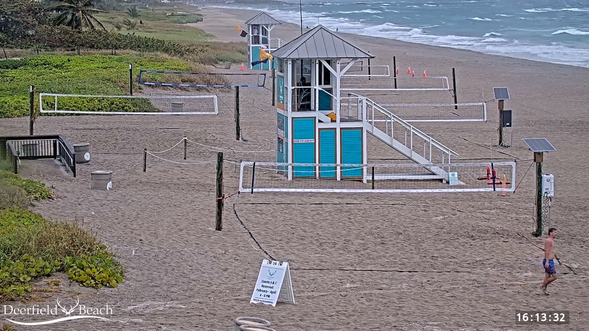 Deerfield Beach City Coast Volleyball Courts Live Cam - Deerfield Beach, Broward, Florida, USA