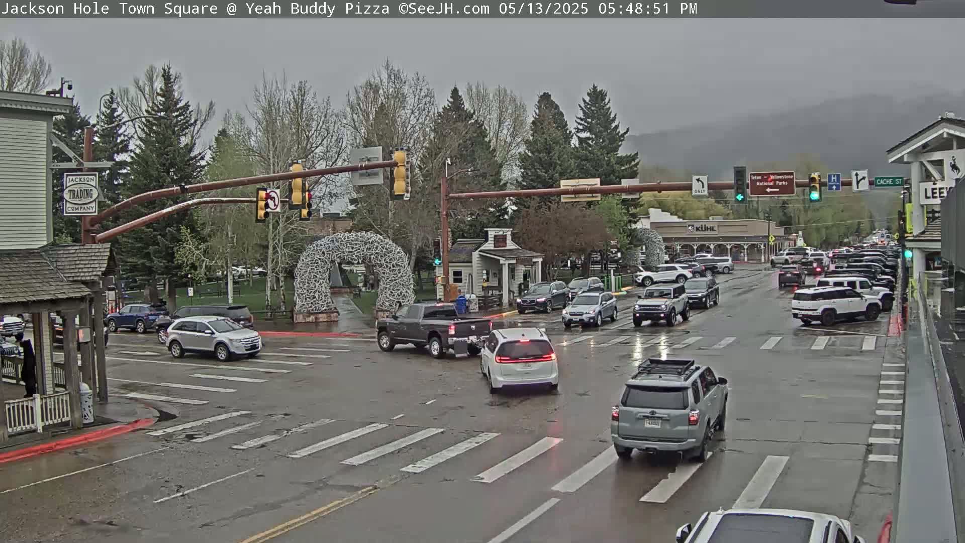 Jackson Hole, Jackson Town Square Live Cam - Jackson, Teton, Wyoming, USA