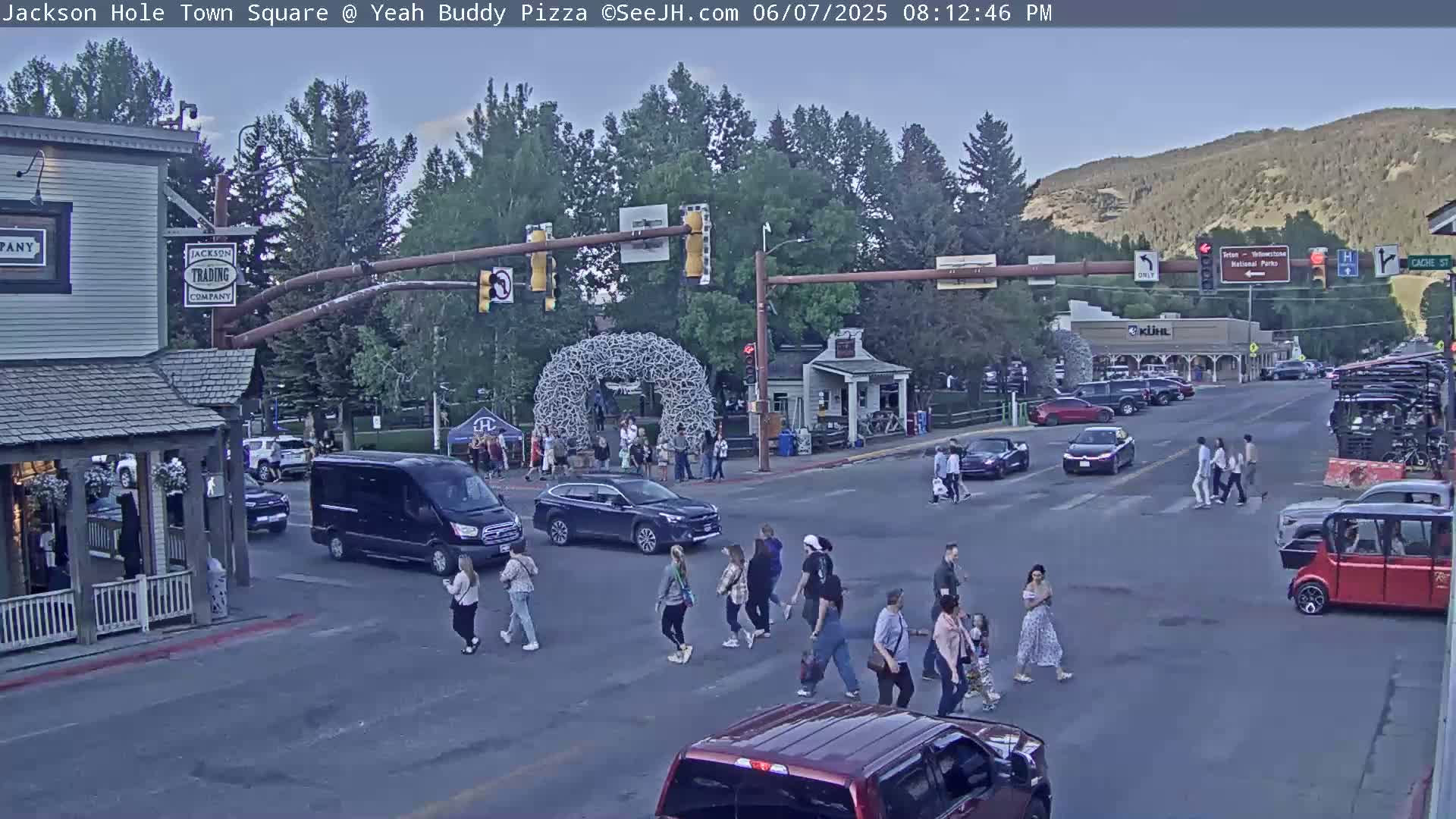 Jackson Hole, Jackson Town Square Live Cam - Jackson, Teton, Wyoming, USA