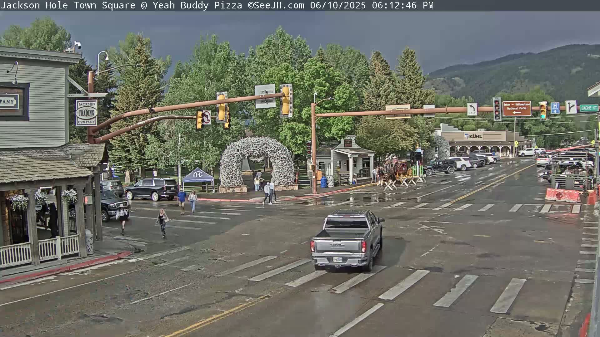Jackson Hole, Jackson Town Square Live Cam - Jackson, Teton, Wyoming, USA