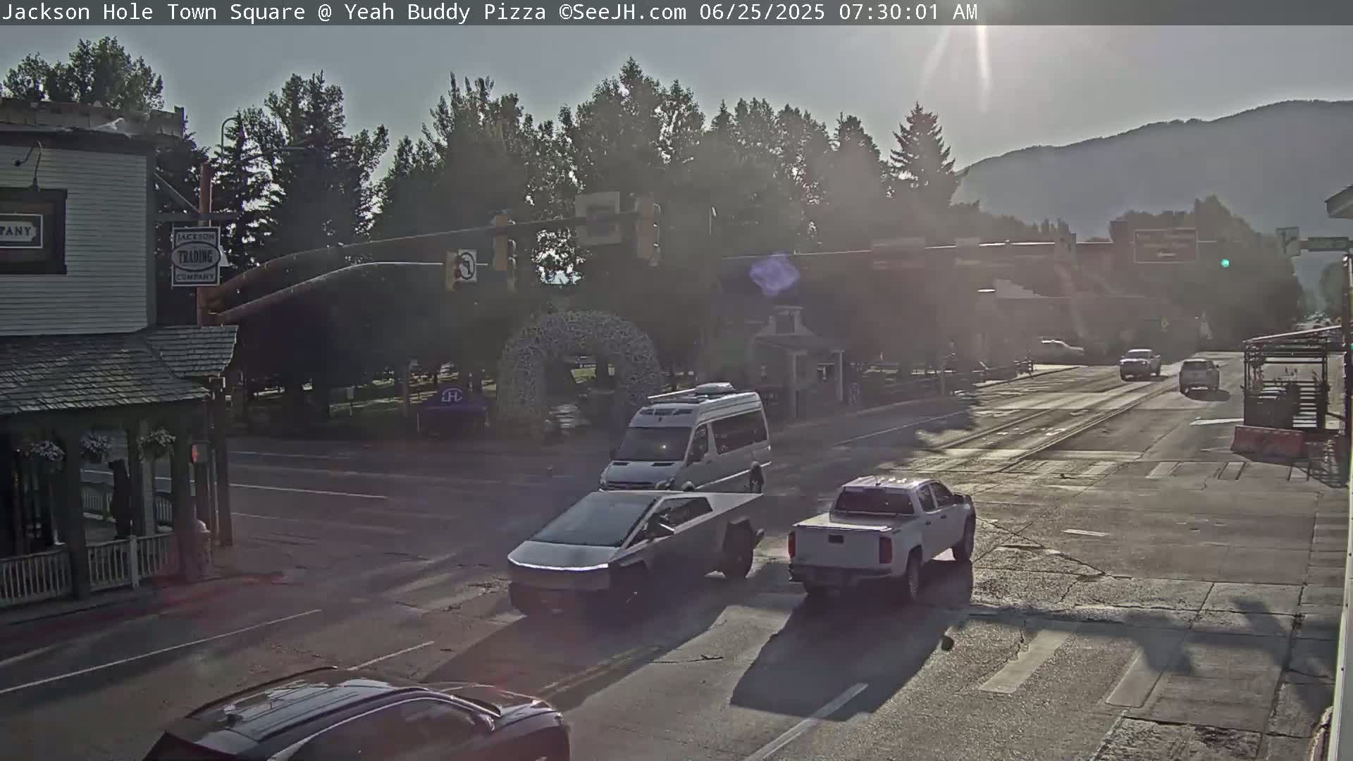 Jackson Hole, Jackson Town Square Live Cam - Jackson, Teton, Wyoming, USA