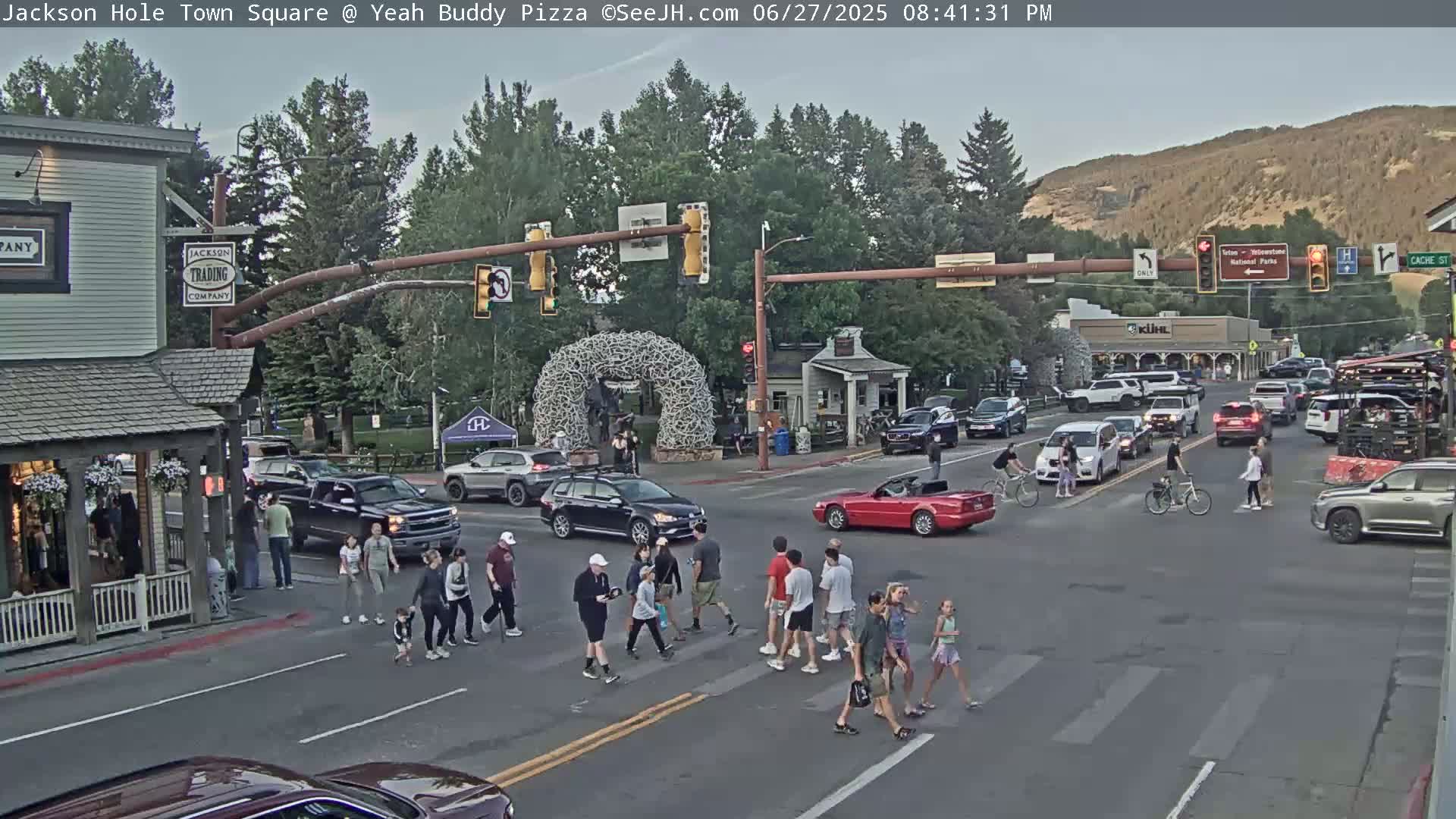 Jackson Hole, Jackson Town Square Live Cam - Jackson, Teton, Wyoming, USA