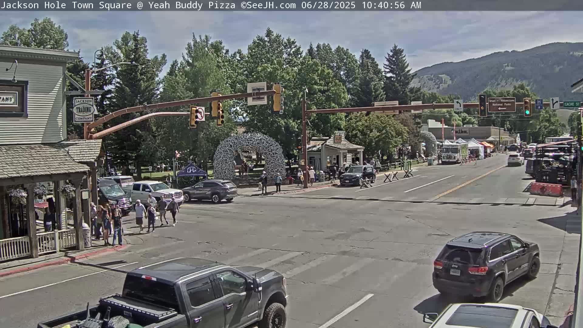 Jackson Hole, Jackson Town Square Live Cam - Jackson, Teton, Wyoming, USA