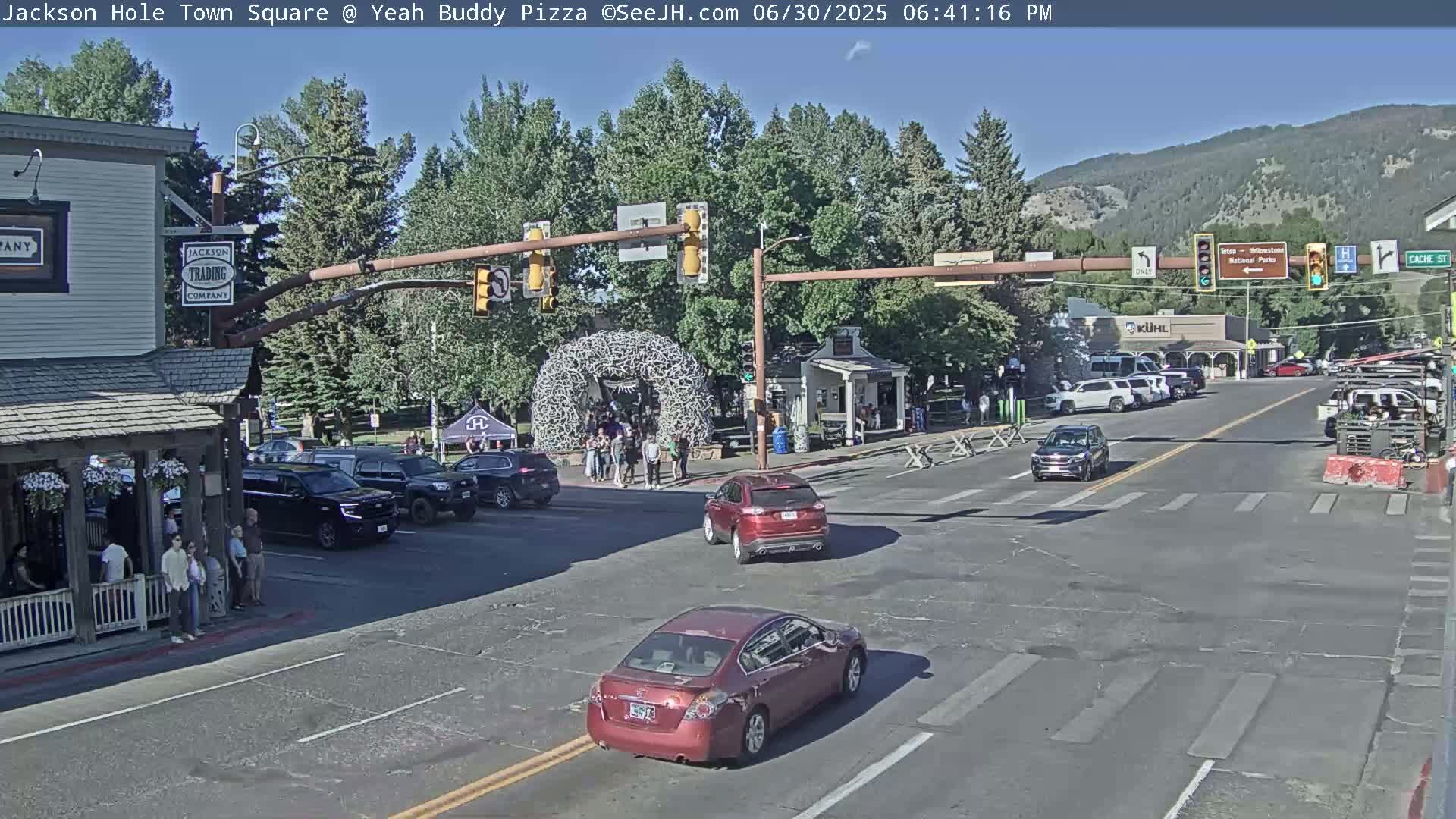 Jackson Hole, Jackson Town Square Live Cam - Jackson, Teton, Wyoming, USA